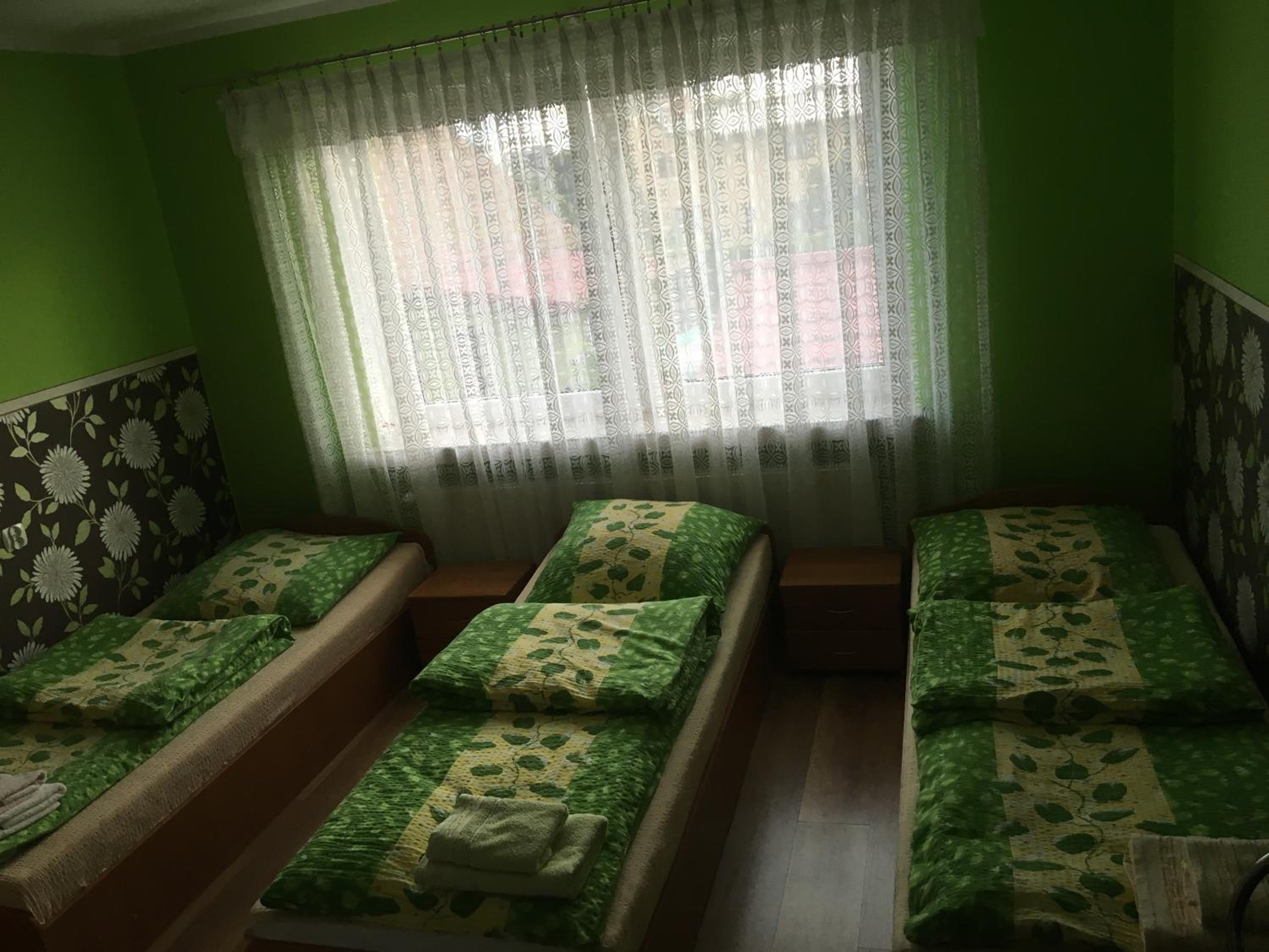 Triple Room with Private Bathroom photo 1