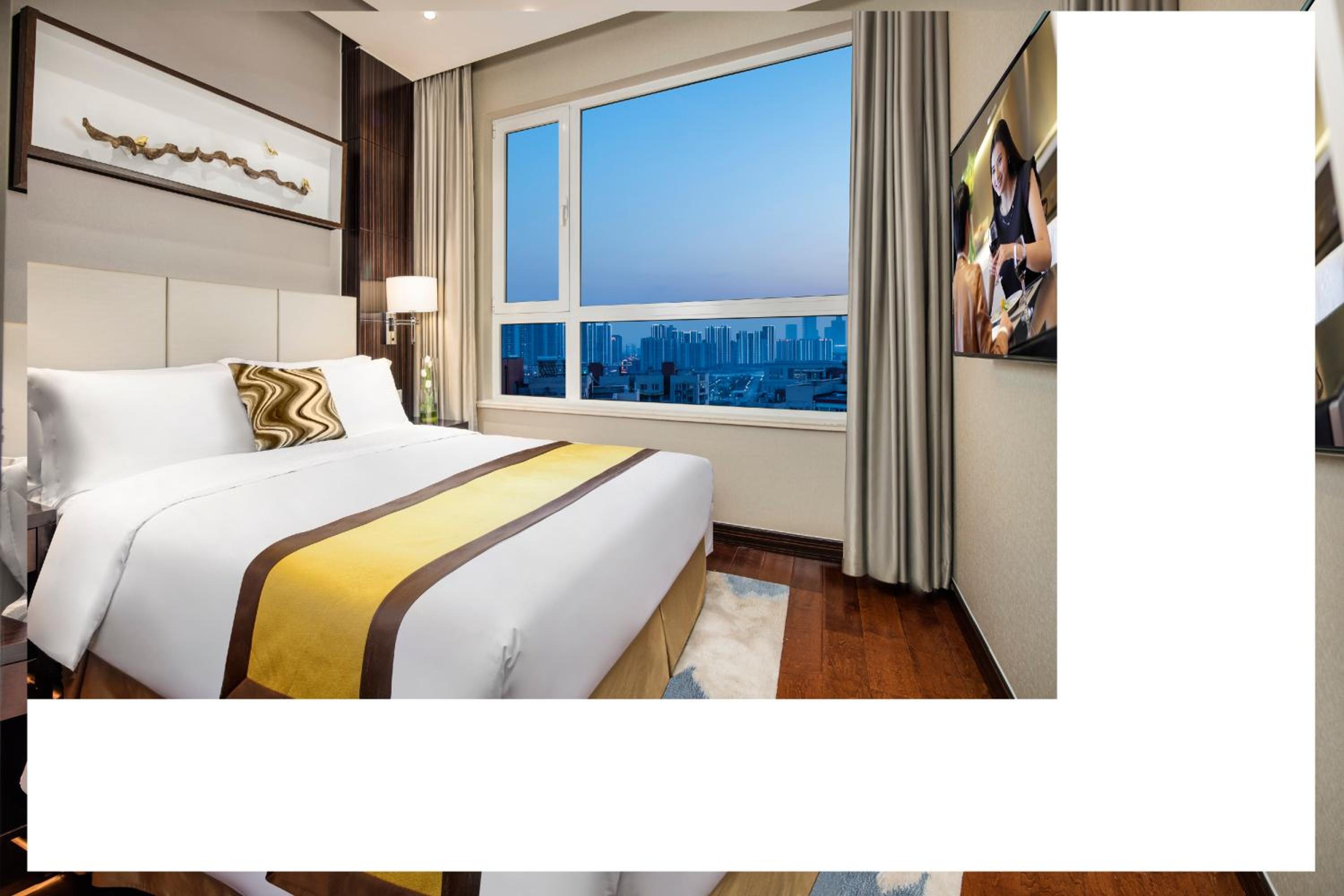Two-Bedroom Executive with 2 breakfast