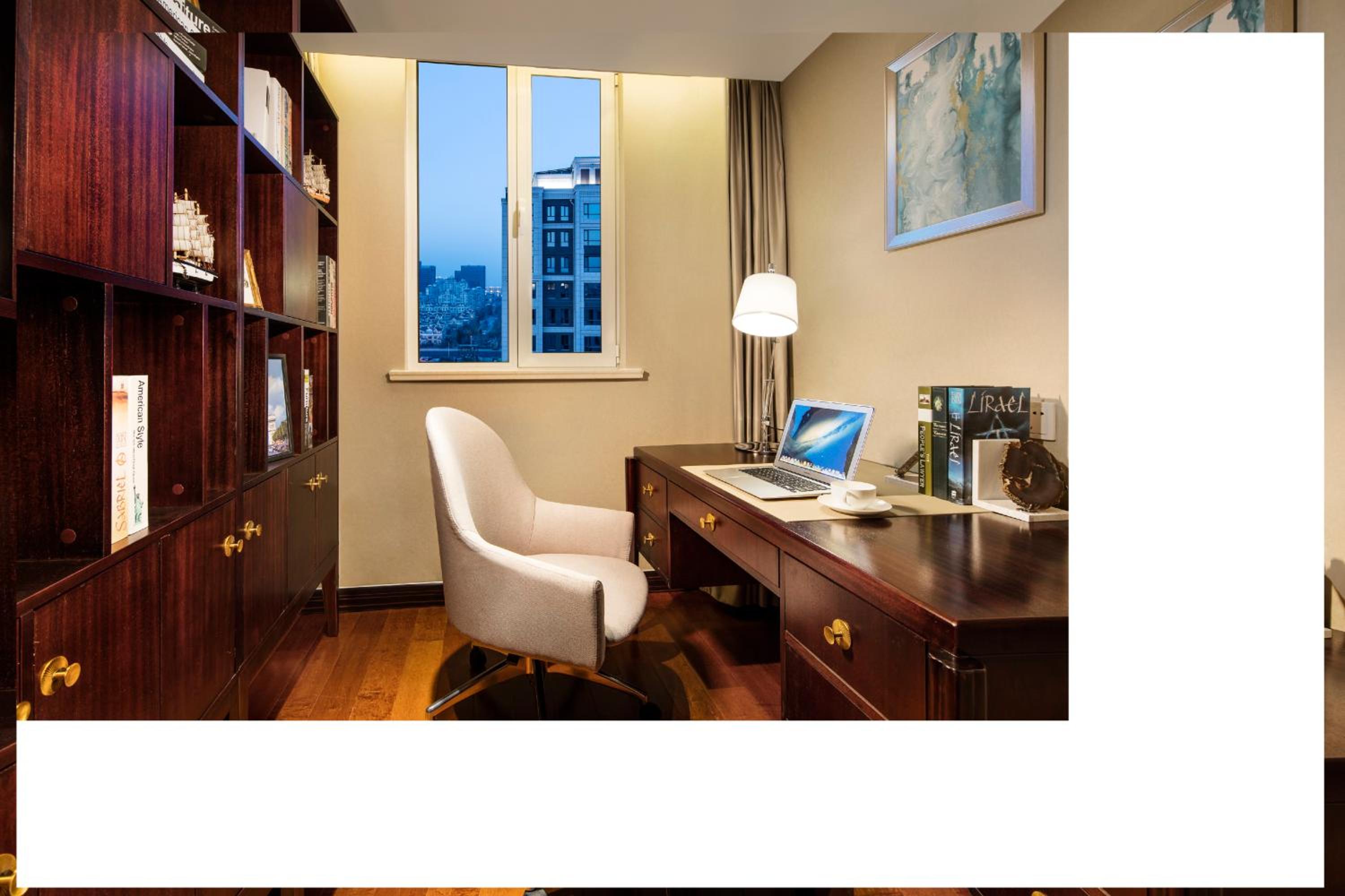 One-Bedroom Premier with 1 breakfast photo 2