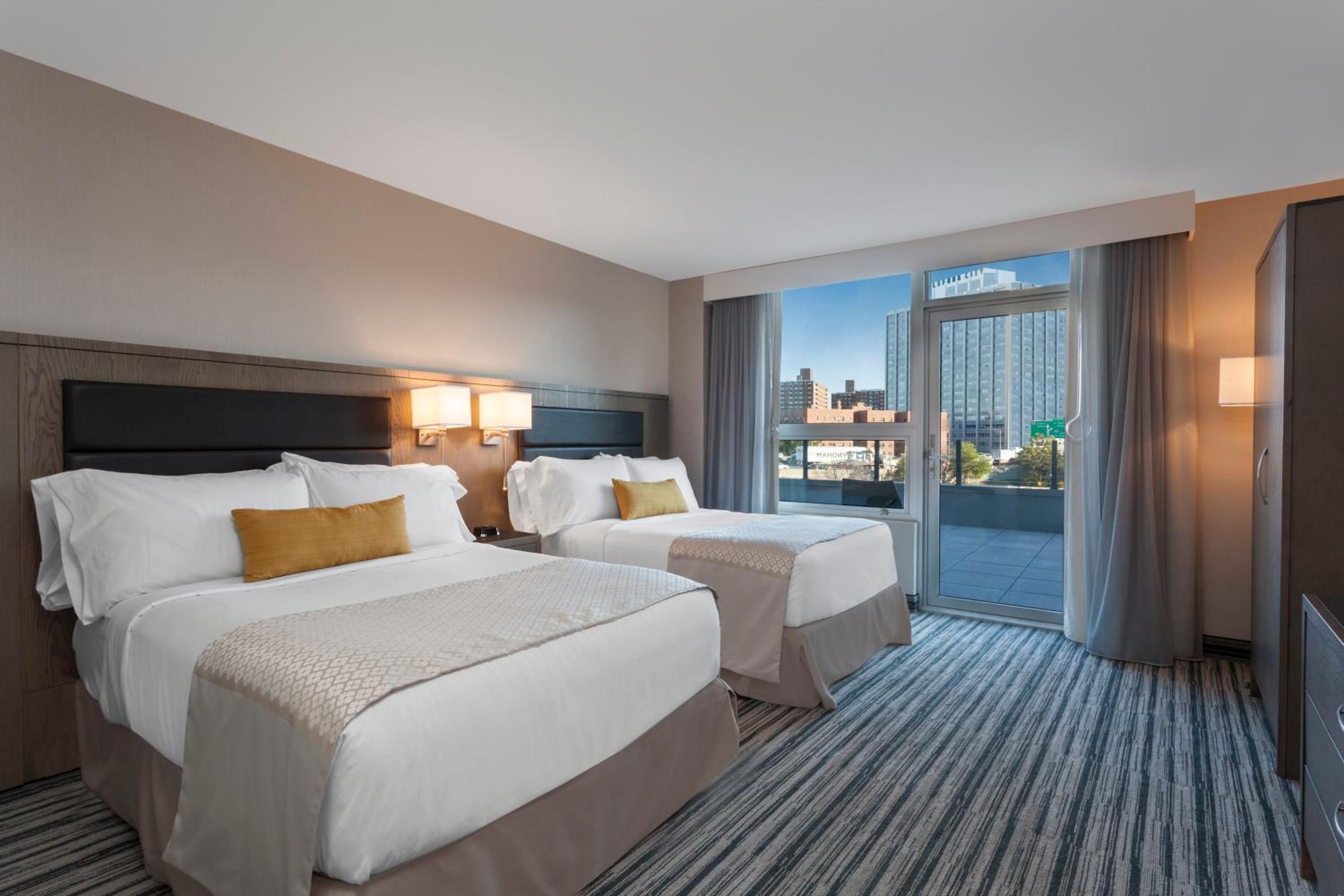 Double Room with Two Double Beds - Non-Smoking