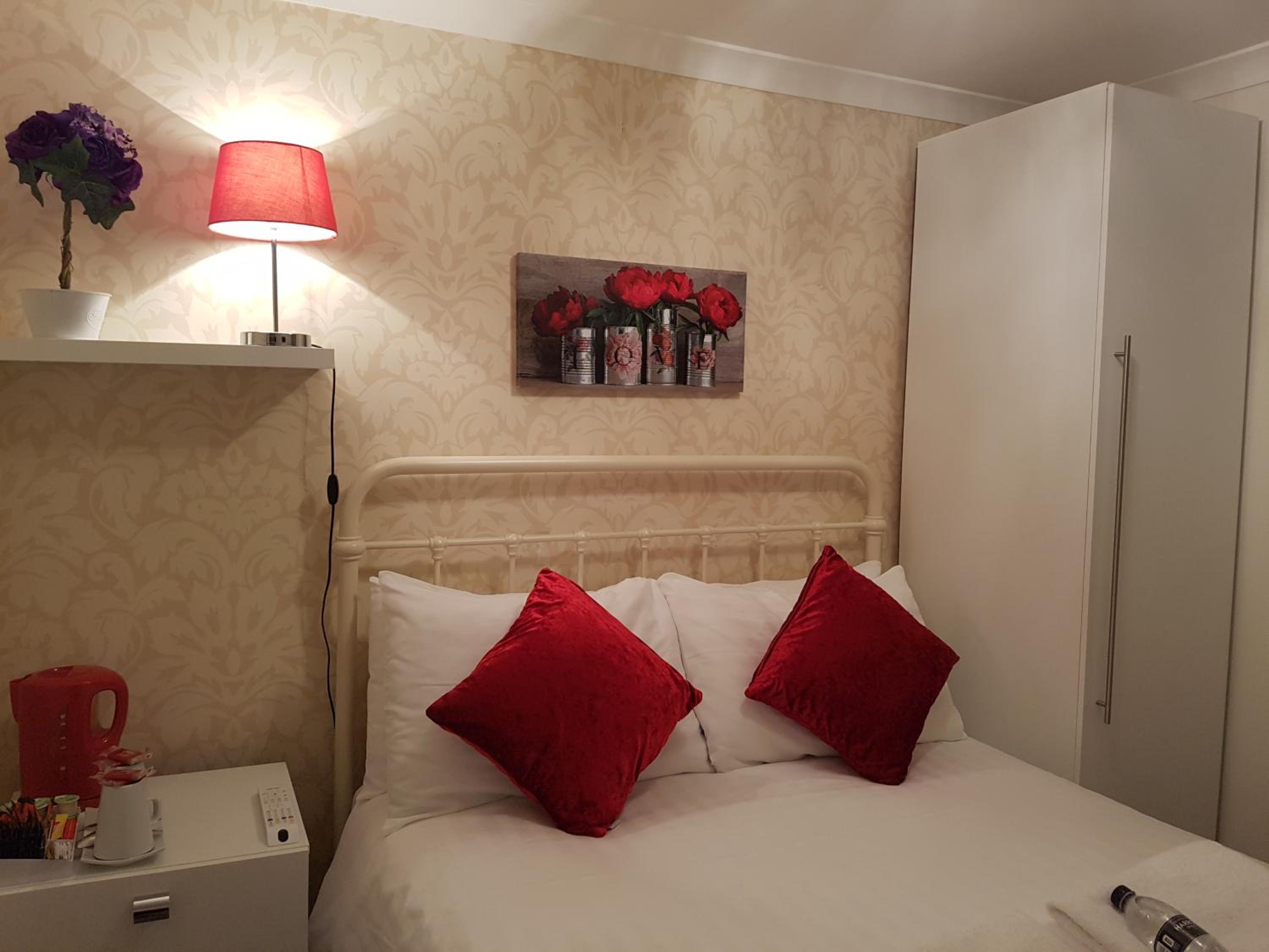 Standard Double Room photo 2