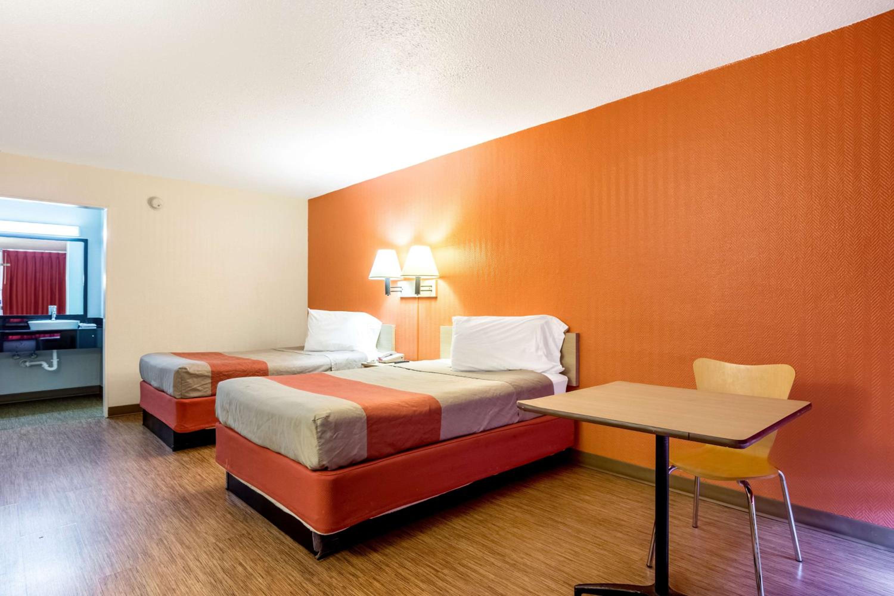 Quadruple Room - Non-Smoking photo 1