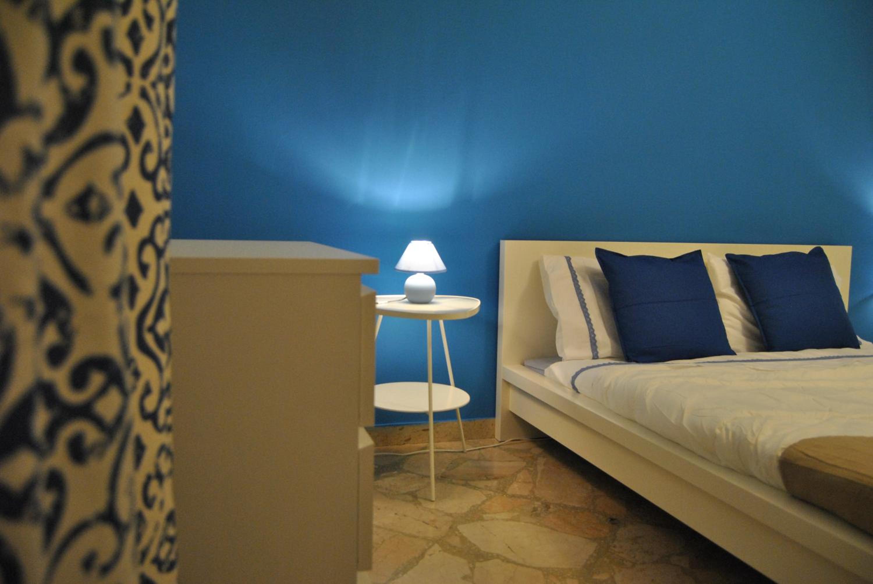 Standard Double Room with Shared Bathroom