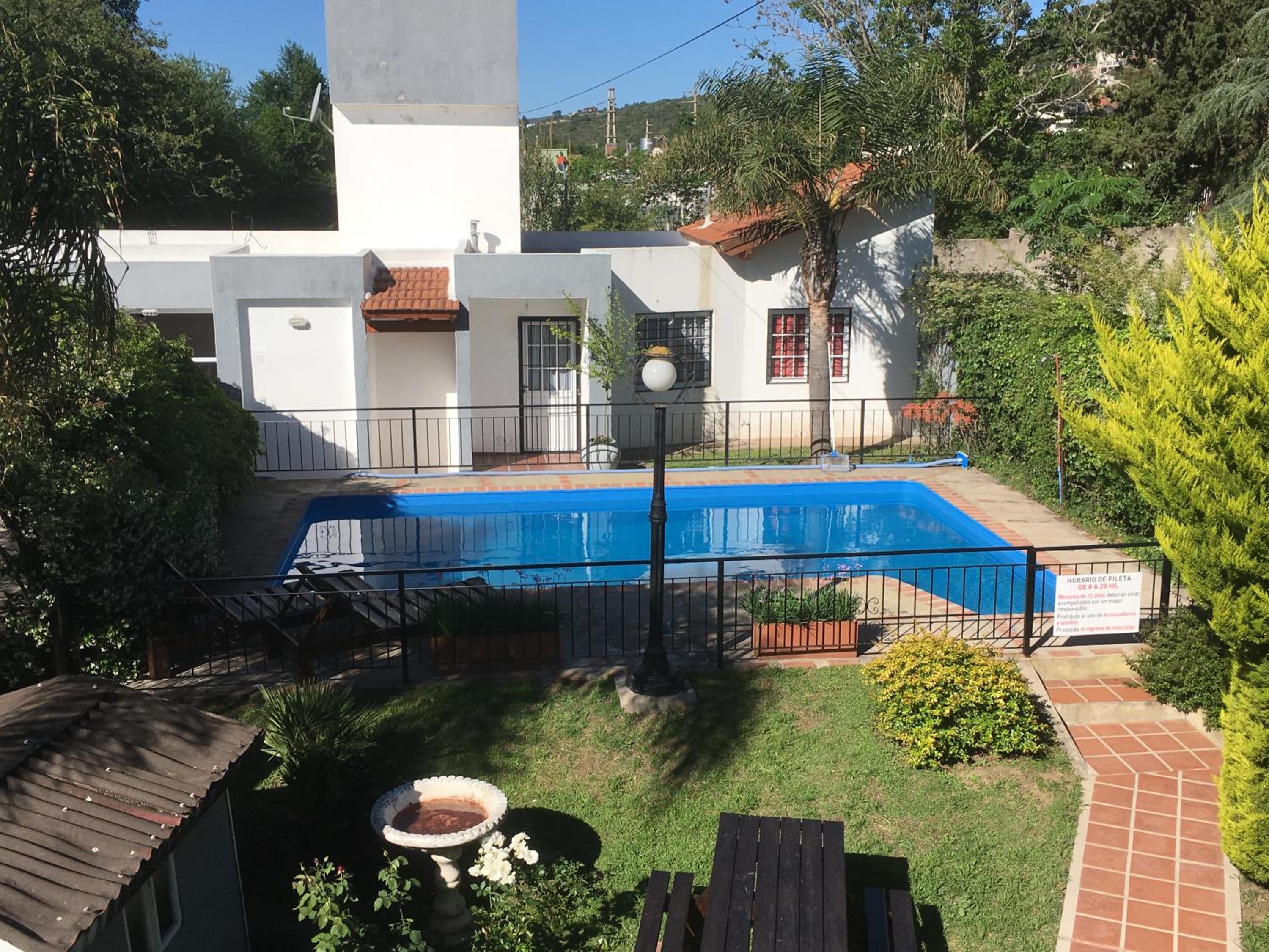 Apartment with Pool View 