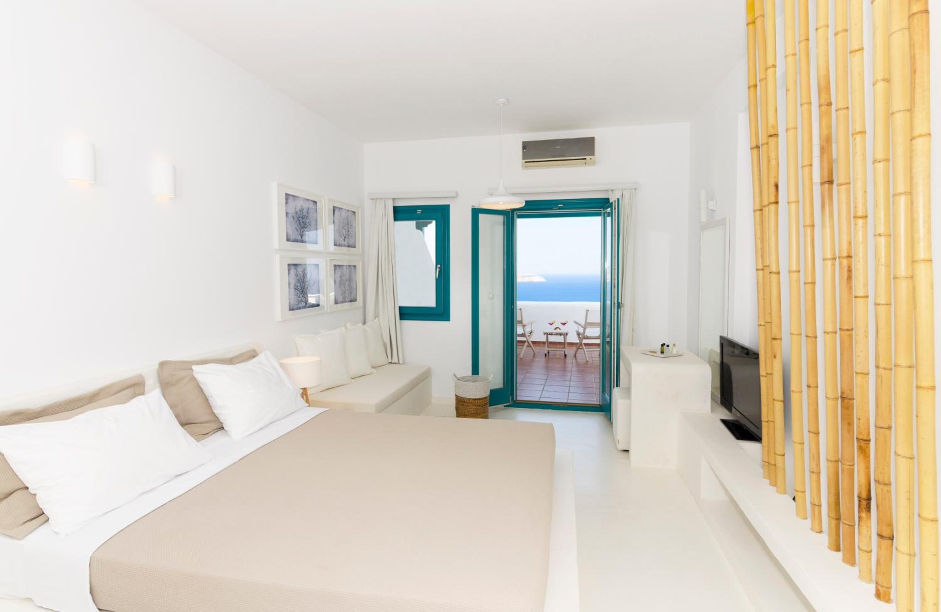 Deluxe Suite with Sea View