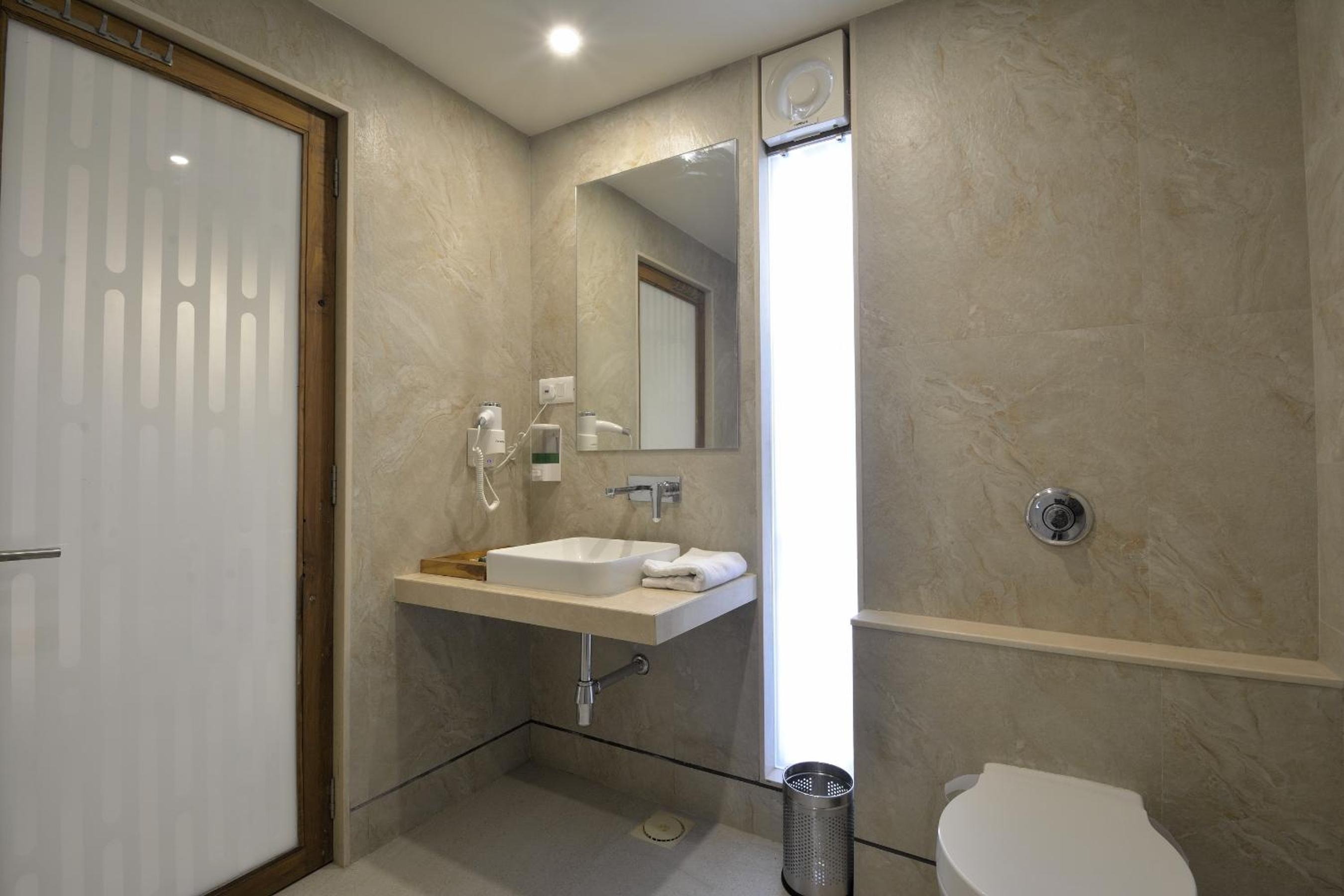 Budget Double Room photo 3