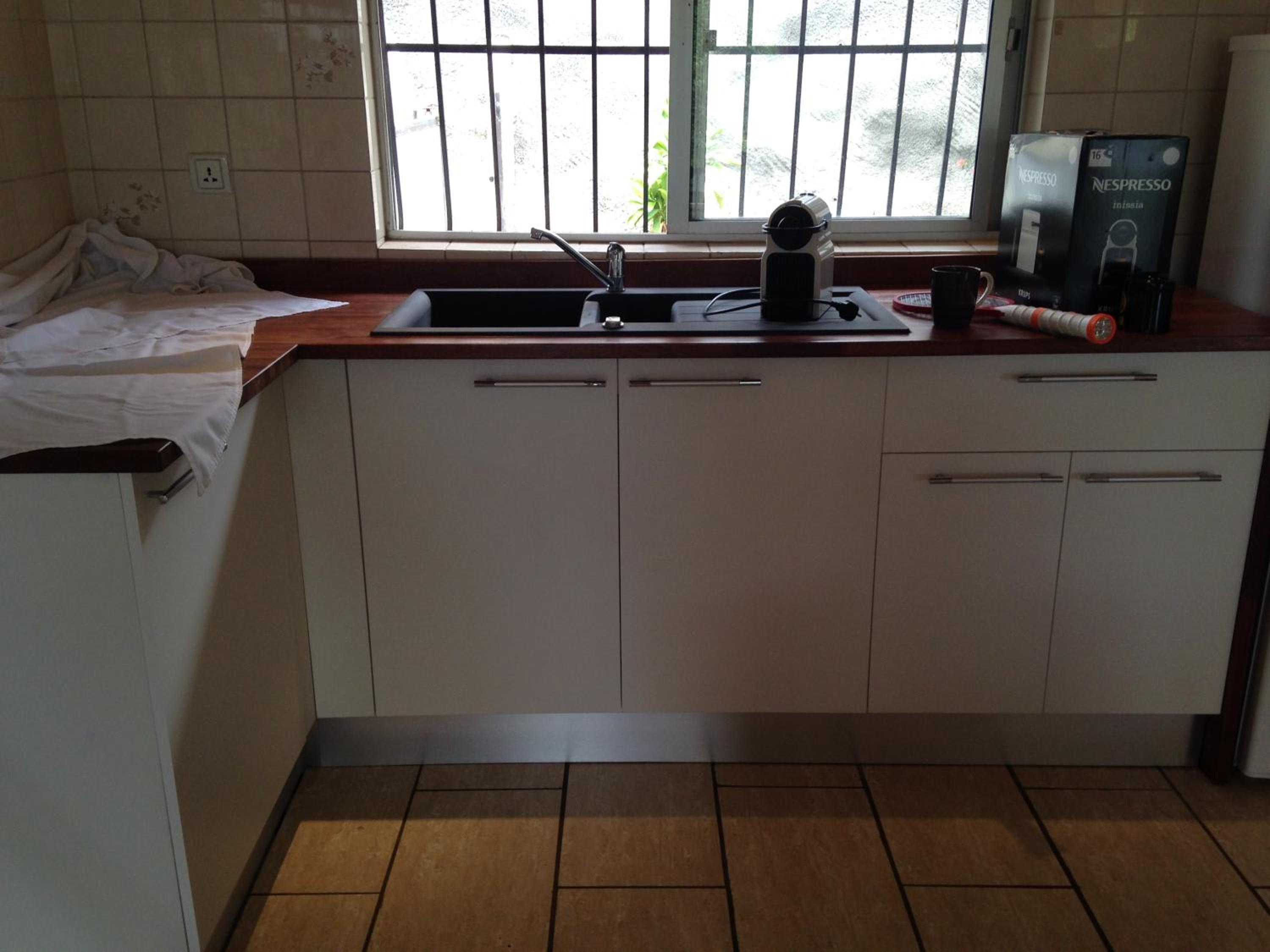 Three-Bedroom House photo 2