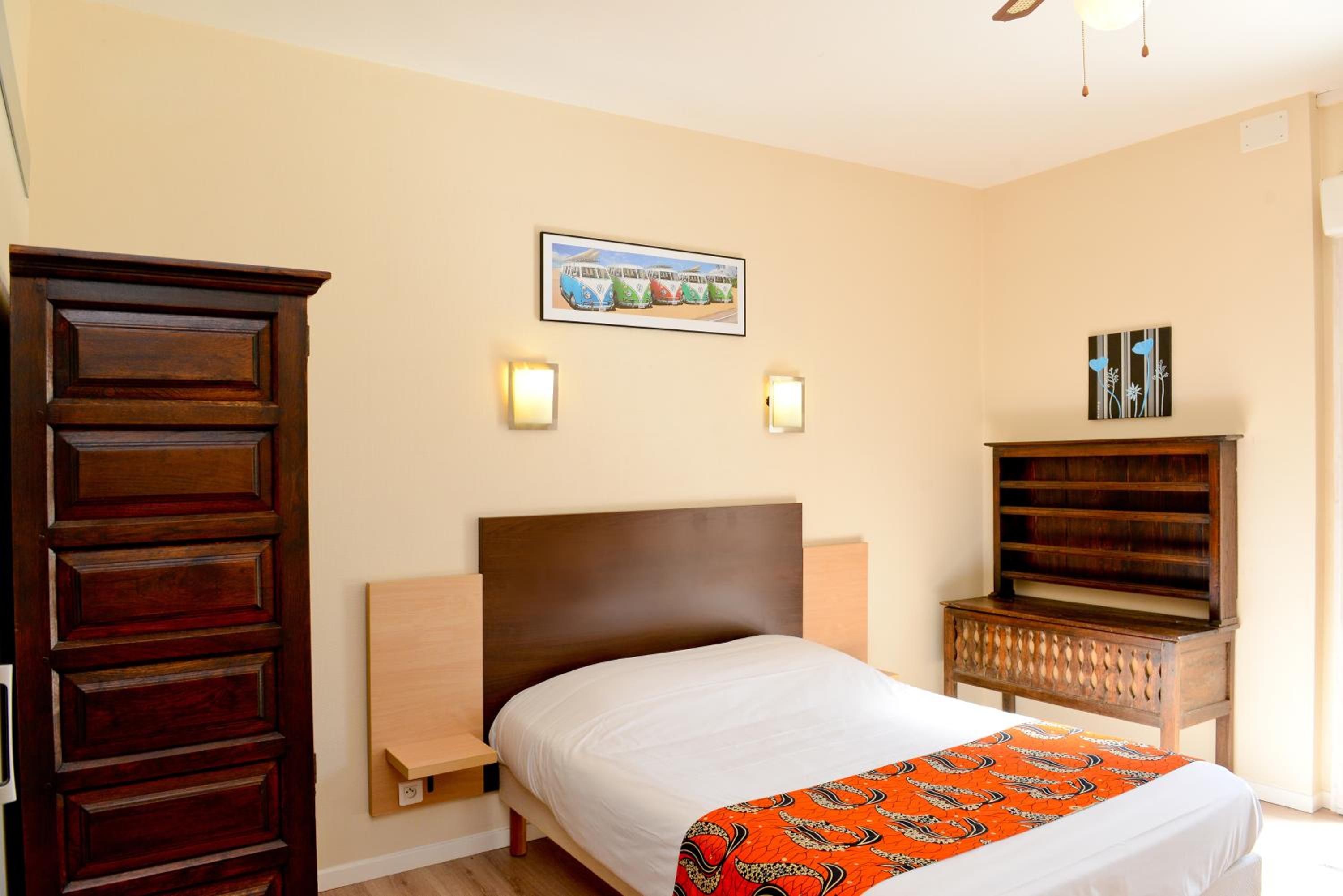 Quadruple Room - Disability Access photo 1