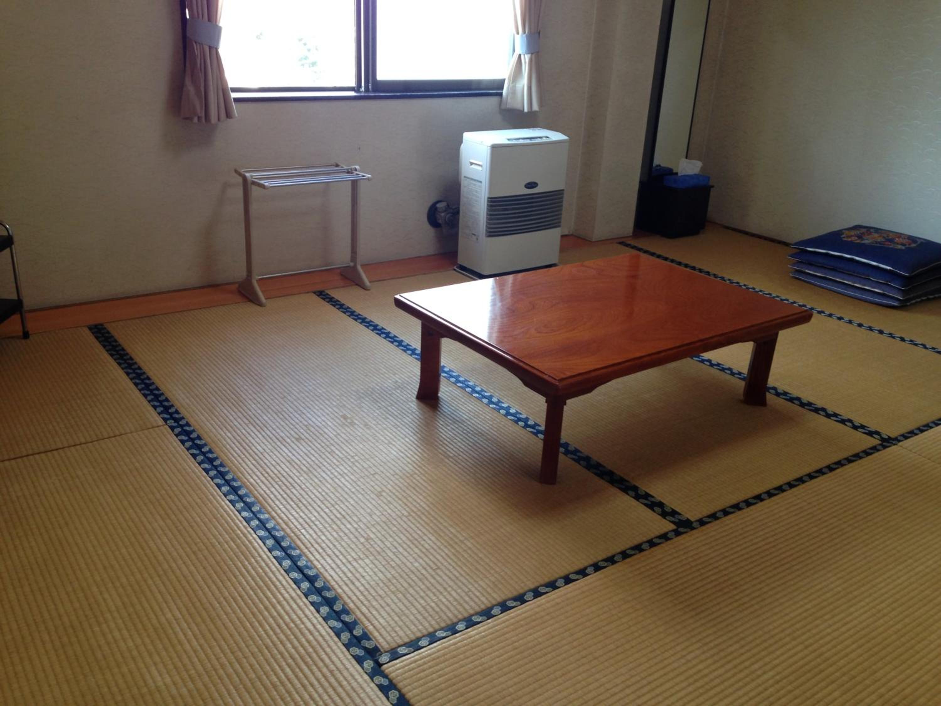 Japanese-Style Standard Room with Shared Bathroom photo 1