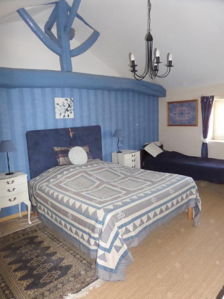 Quadruple Room with Bath photo 2