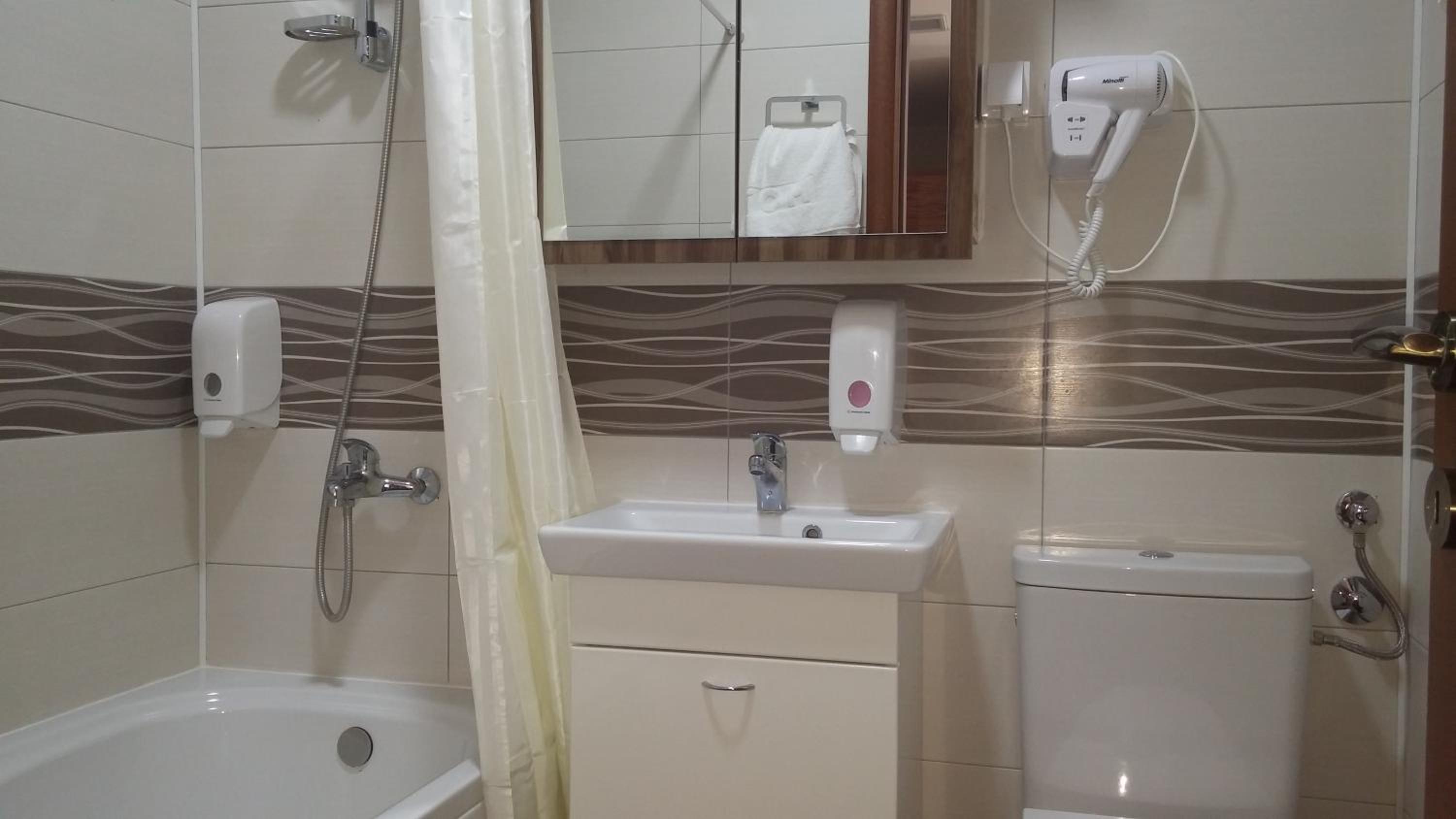 Deluxe Twin Room photo 1