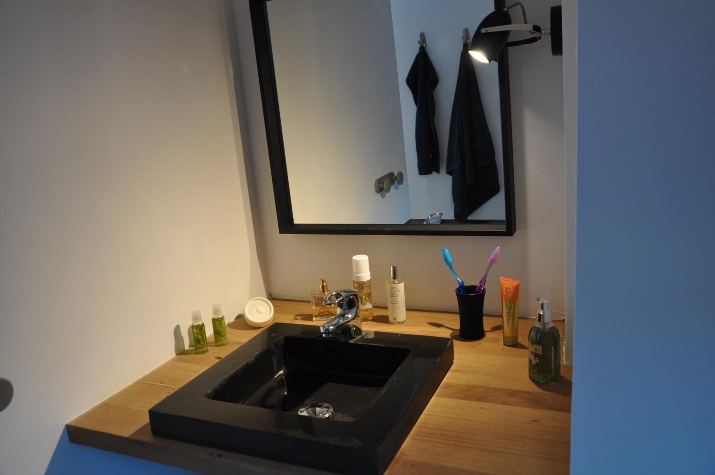 Three-Bedroom House - Photo 14