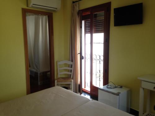 Twin Room - First Floor photo 3
