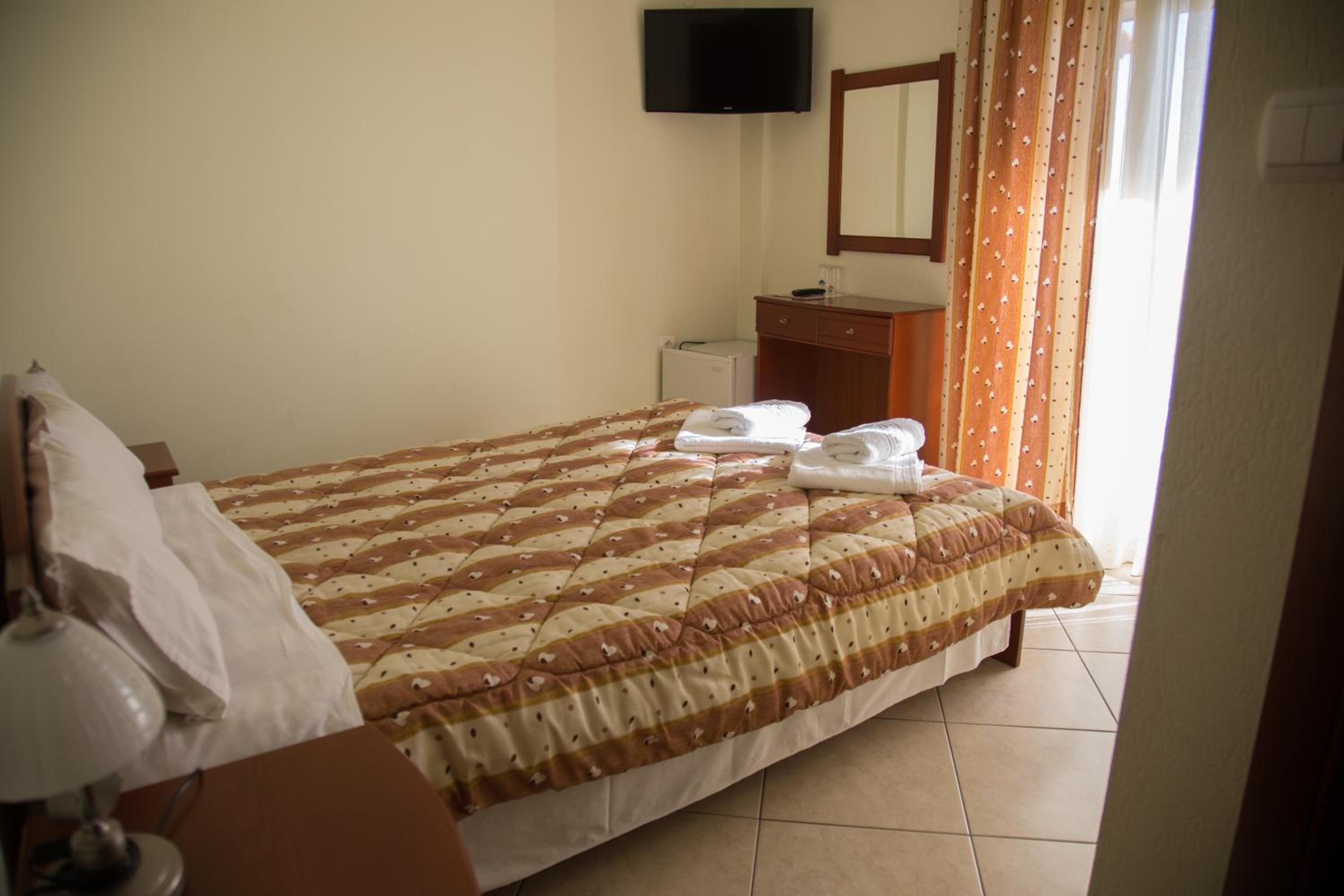 Double or Twin Room with Sea View