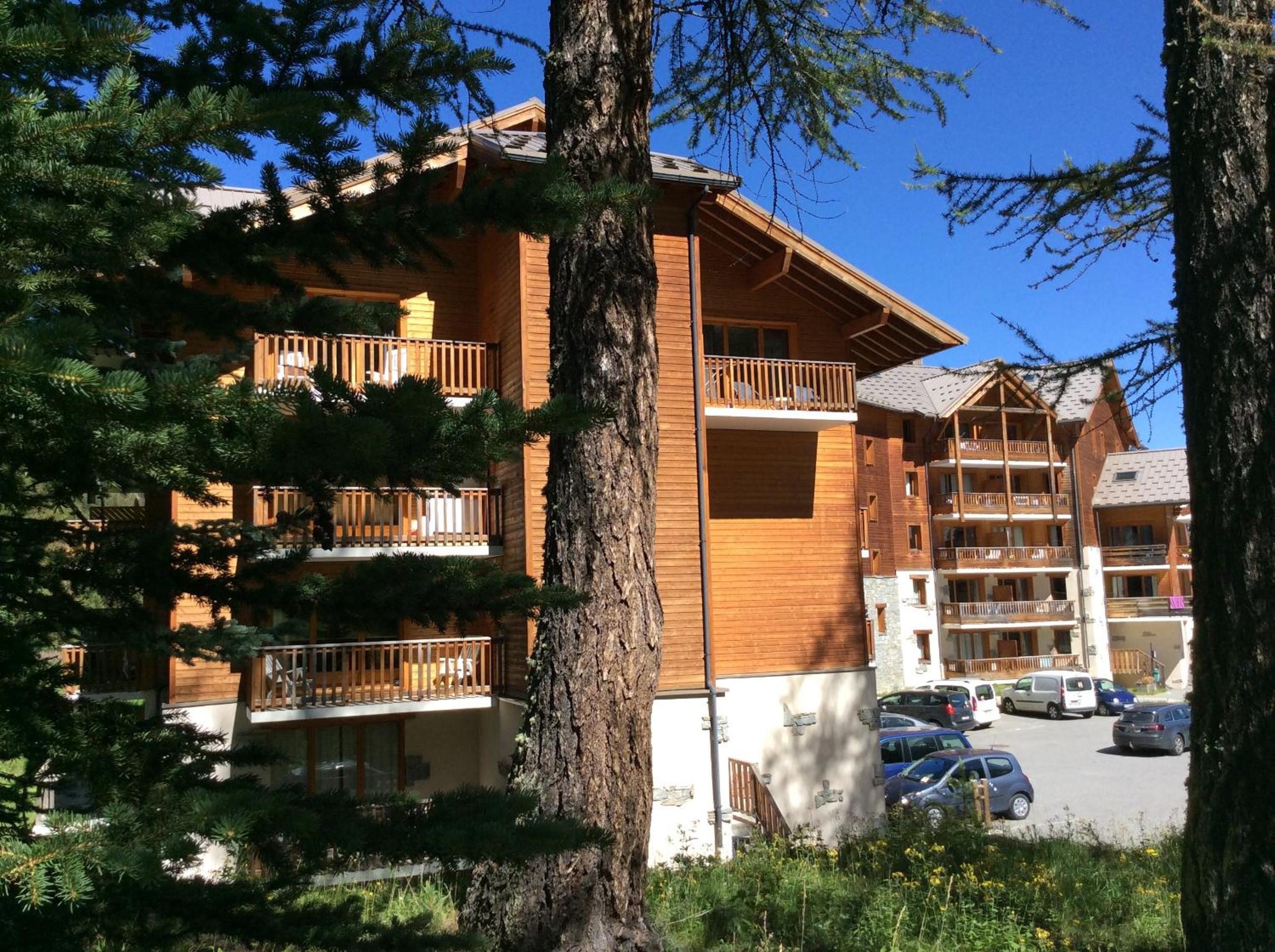 Apartment with Balcony photo 1