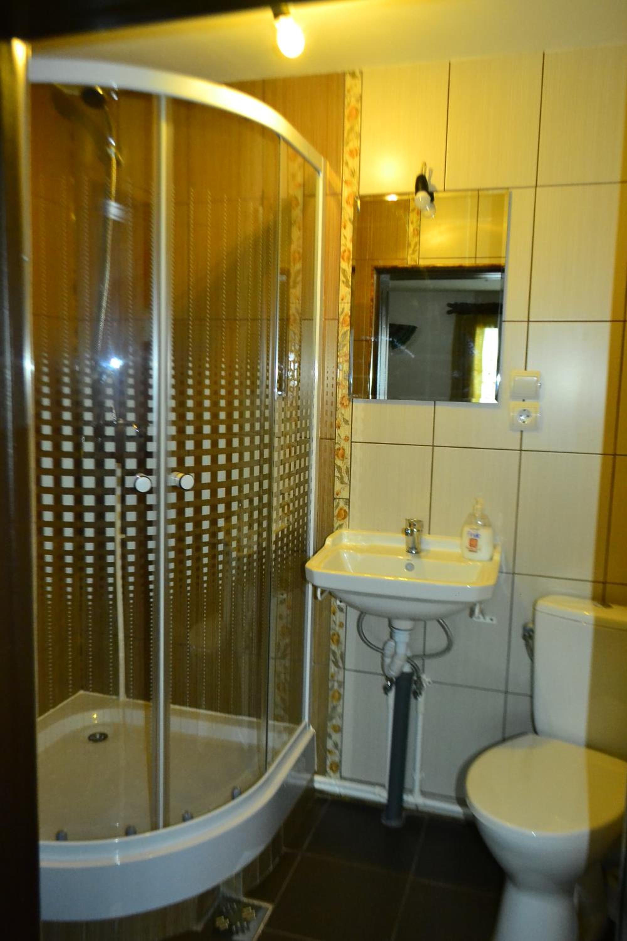 Double Room with Private Bathroom photo 3