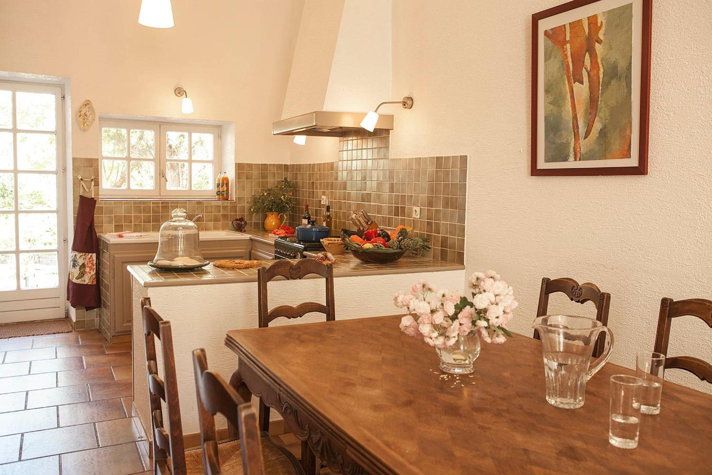 Three-Bedroom House (N°2) photo 2
