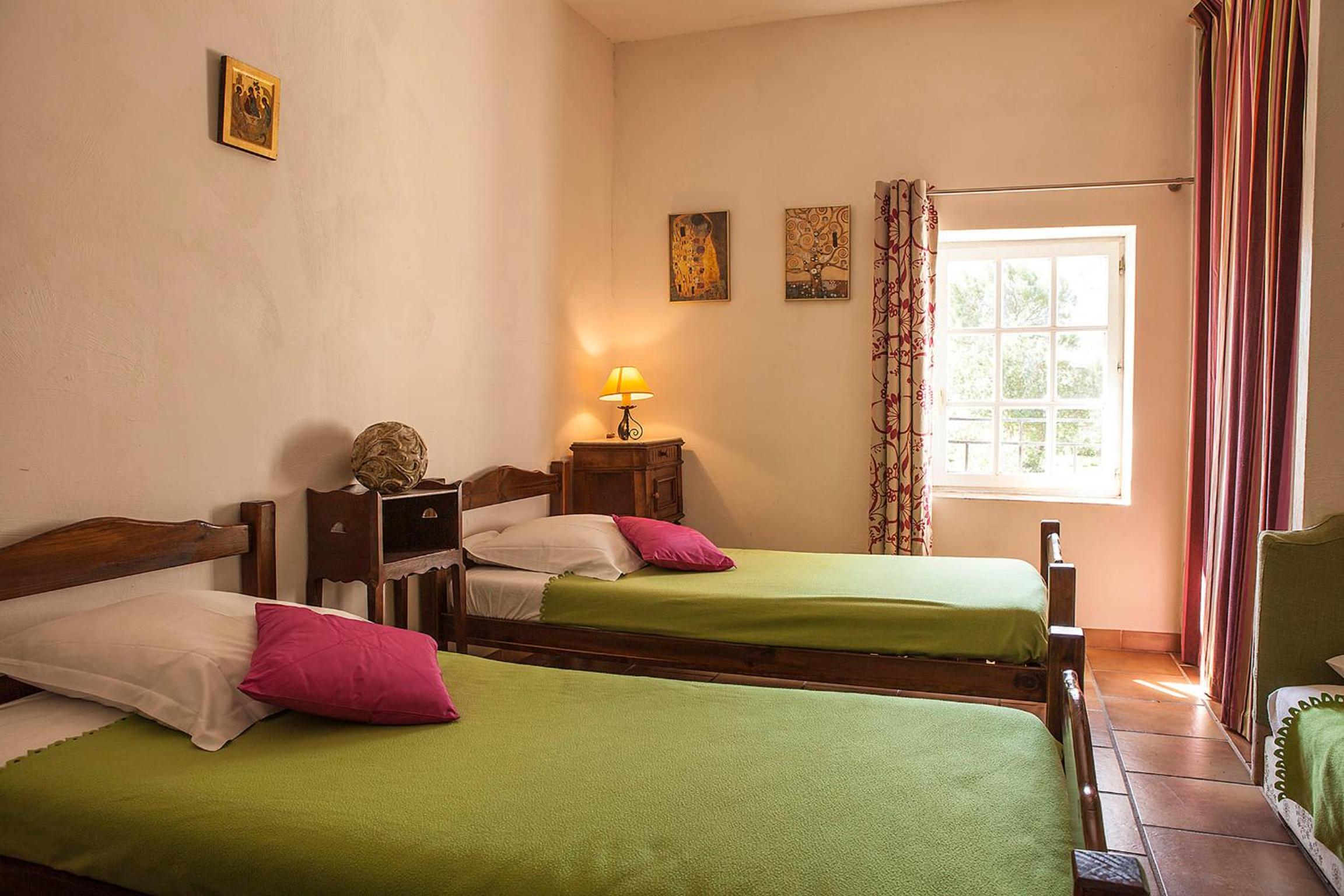 Three-Bedroom House (N°2) photo 3