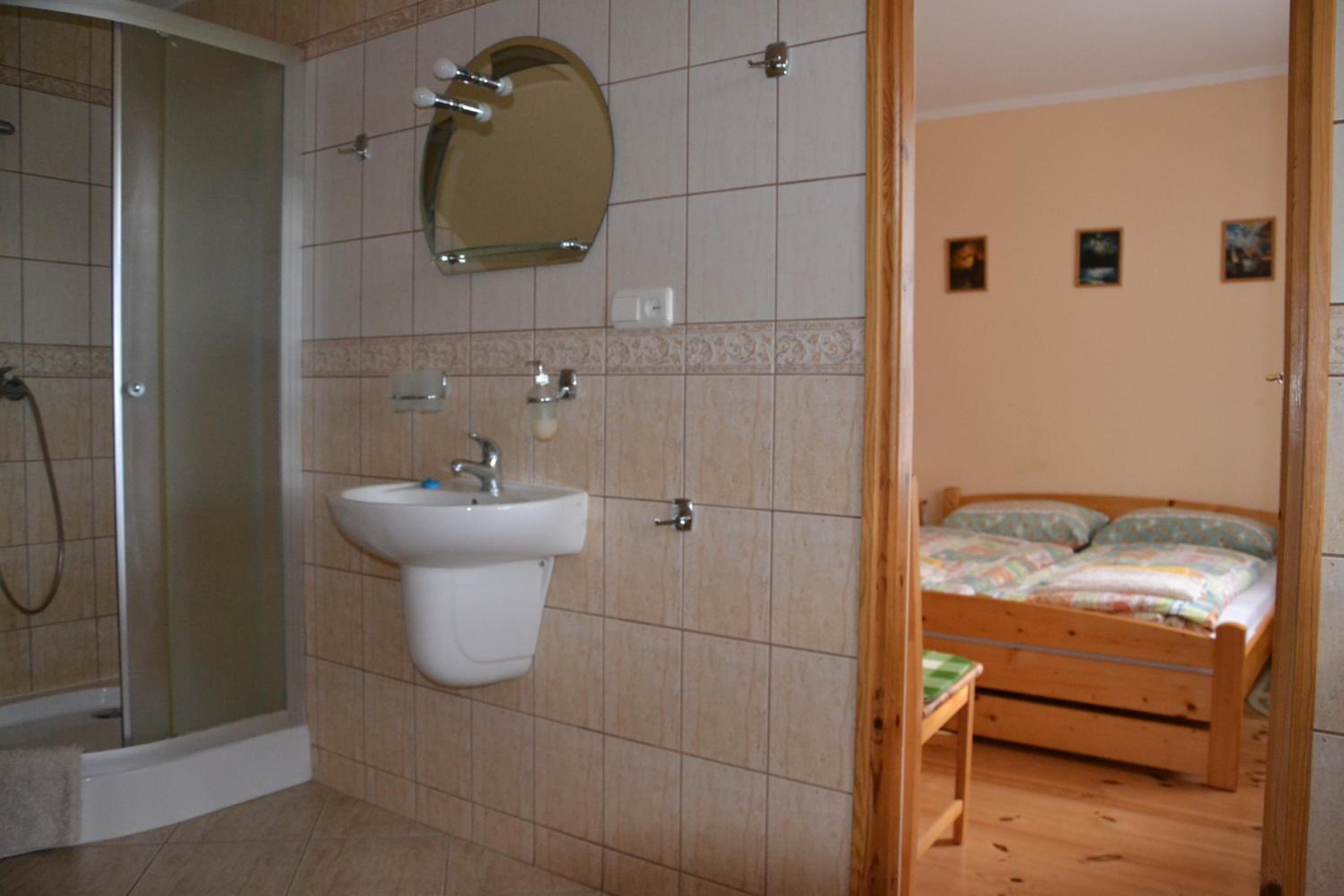 Double Room with Private Bathroom photo 1