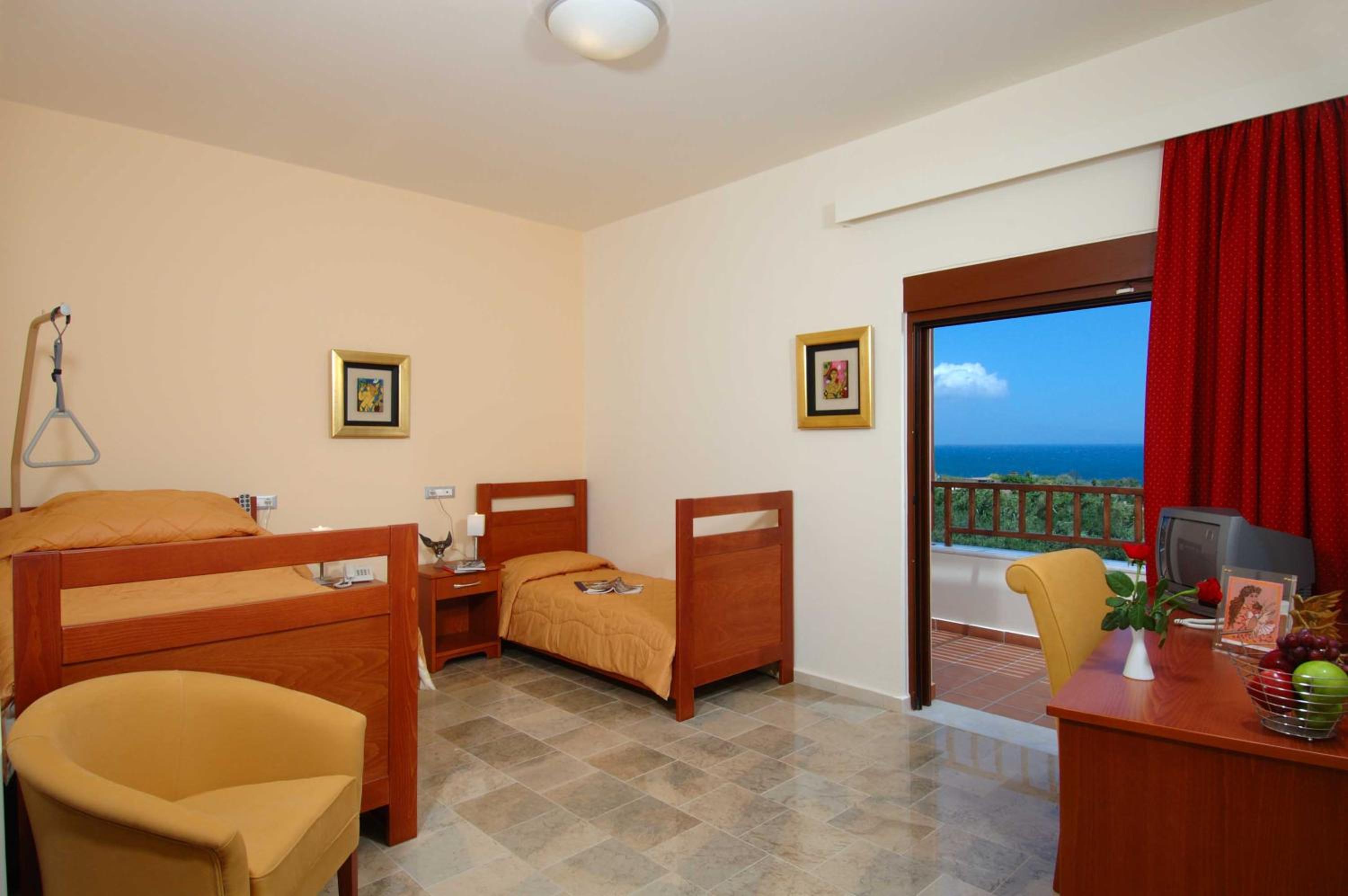 Twin Room - Photo 4