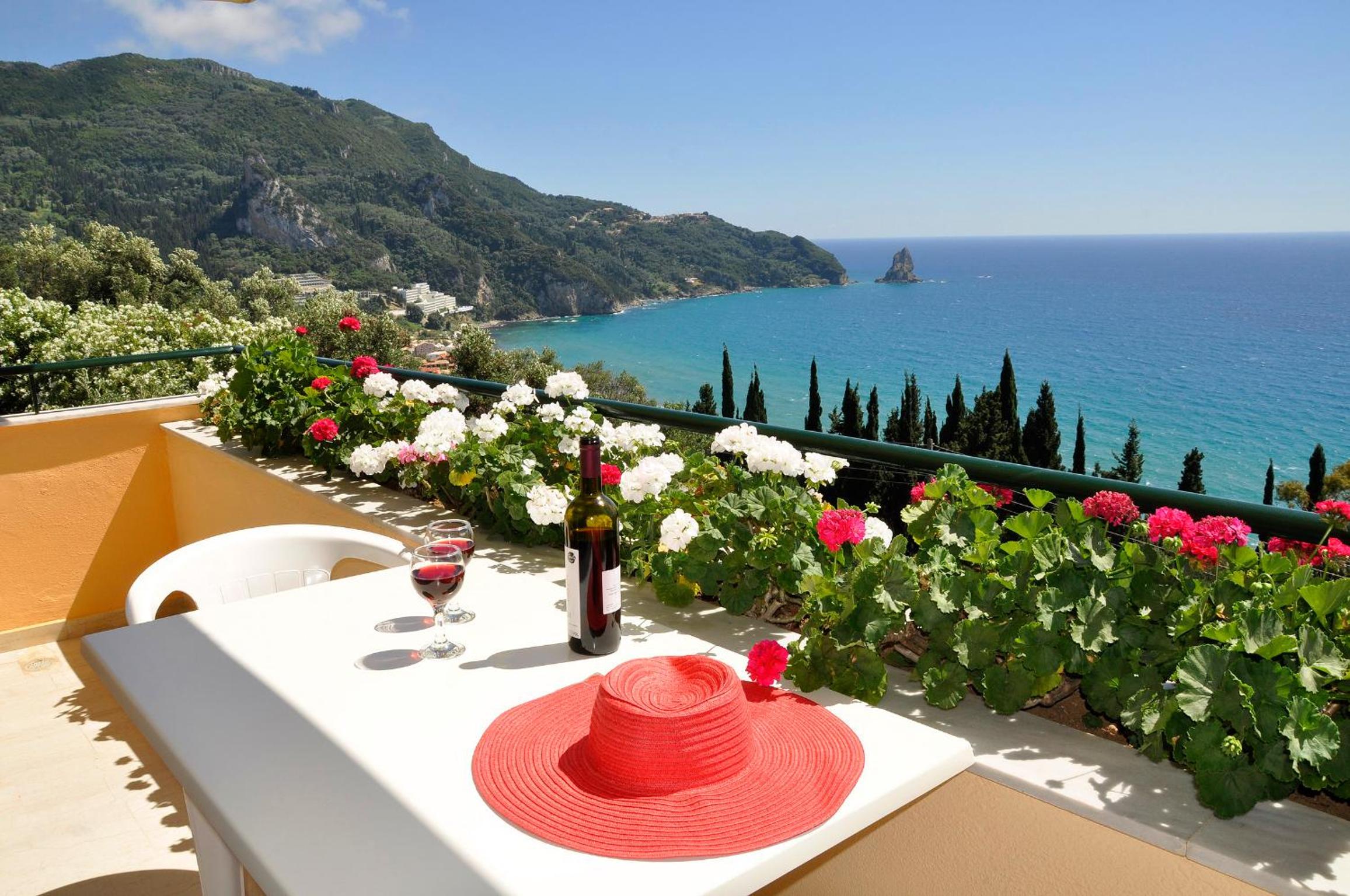 Apartment with Sea View