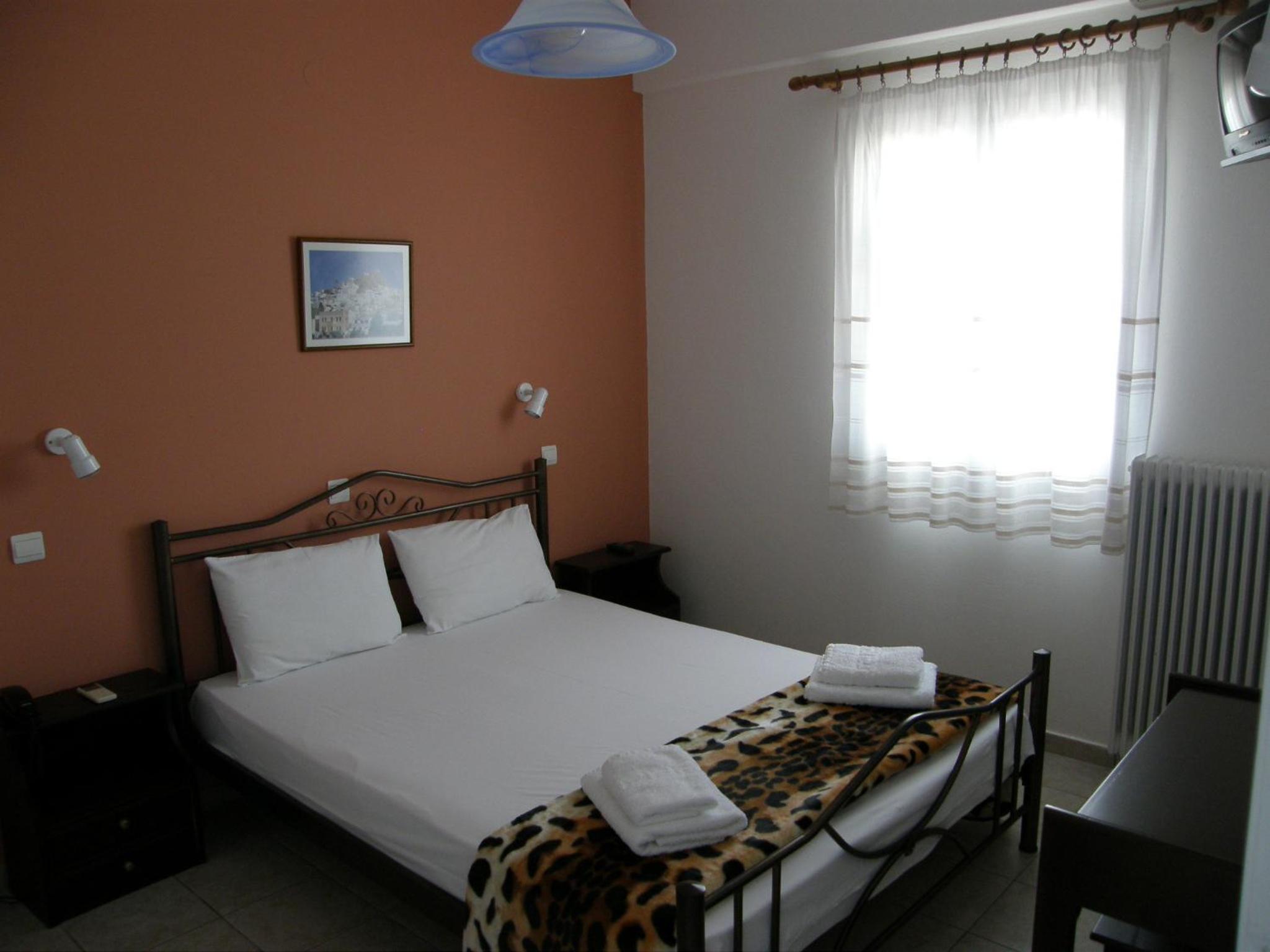 One-Bedroom Apartment with Sea View
