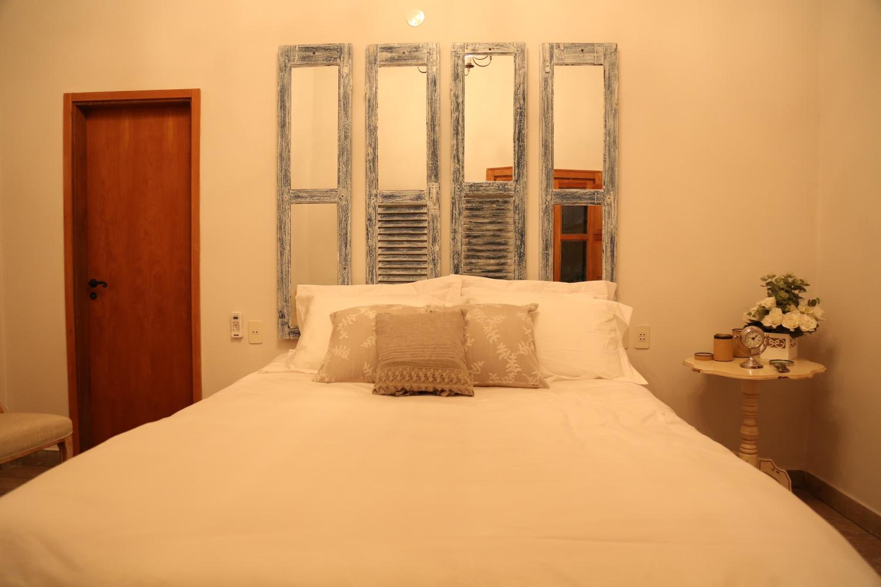 Superior King Suite photo 3