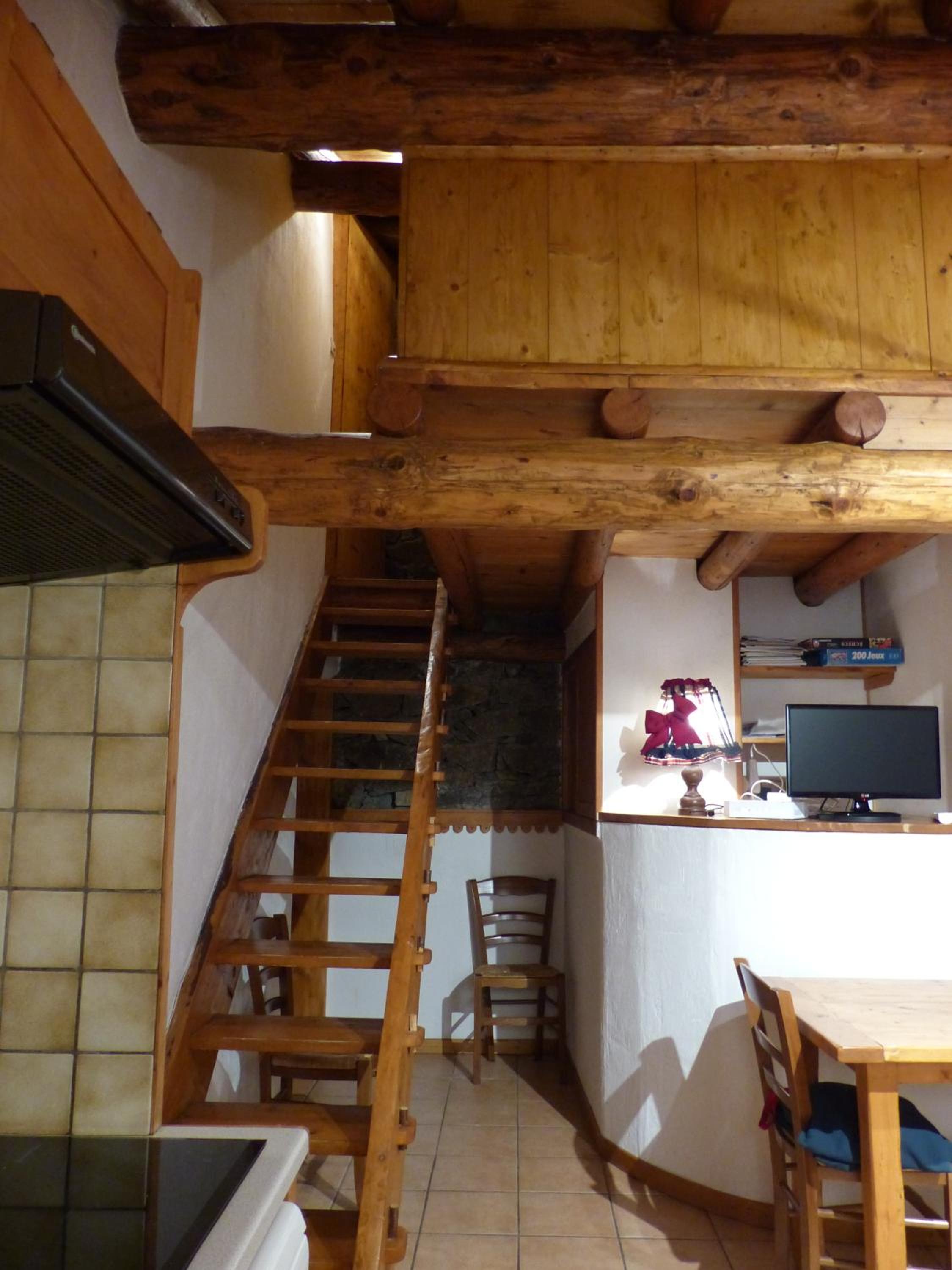 Apartment - Photo 3
