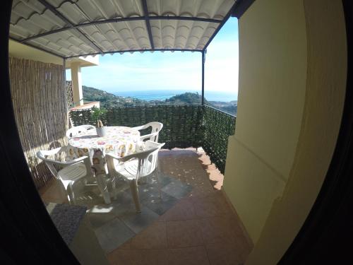 Two-Bedroom Apartment with Sea View photo 3