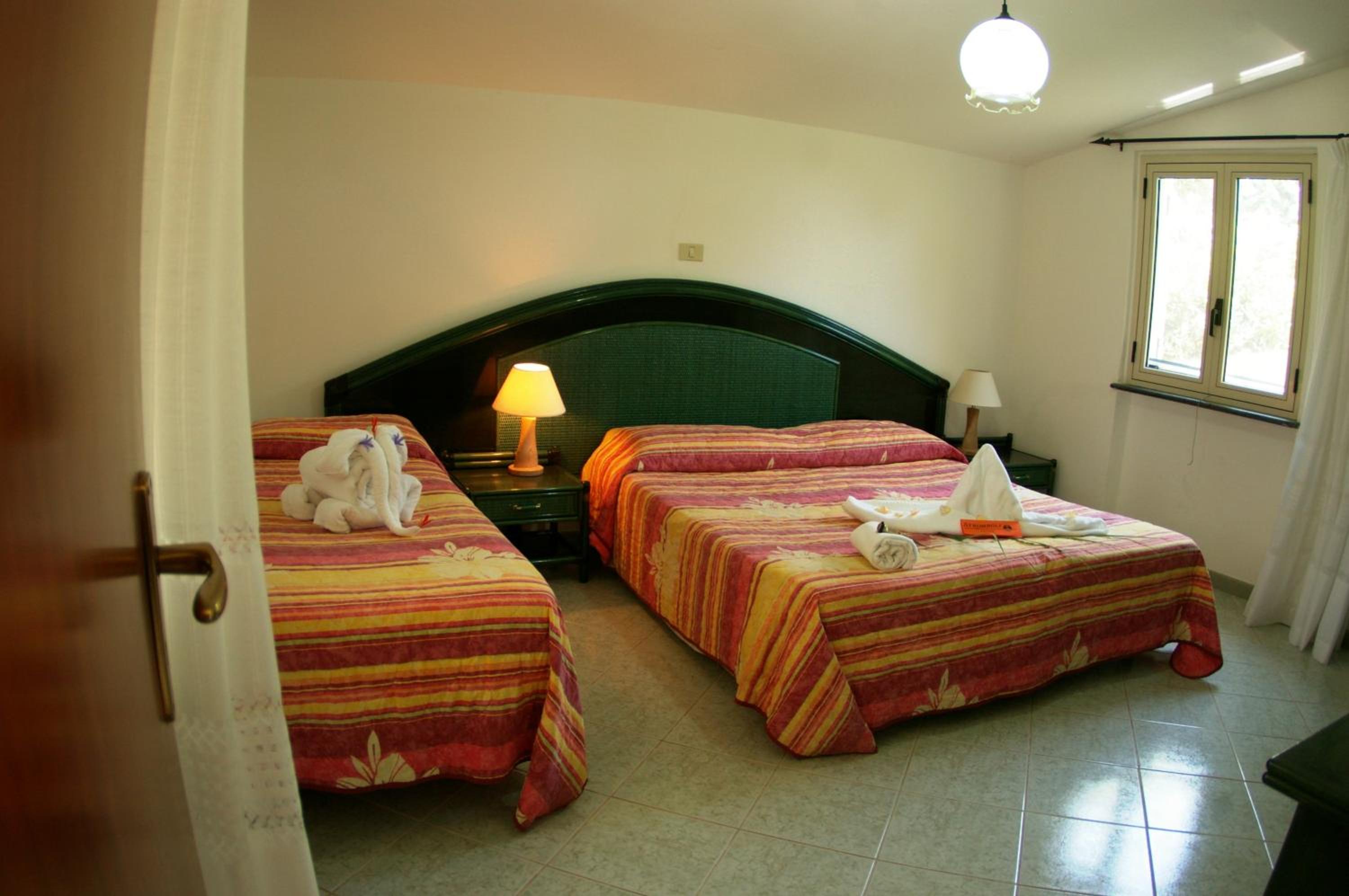 Triple Room with Garden View