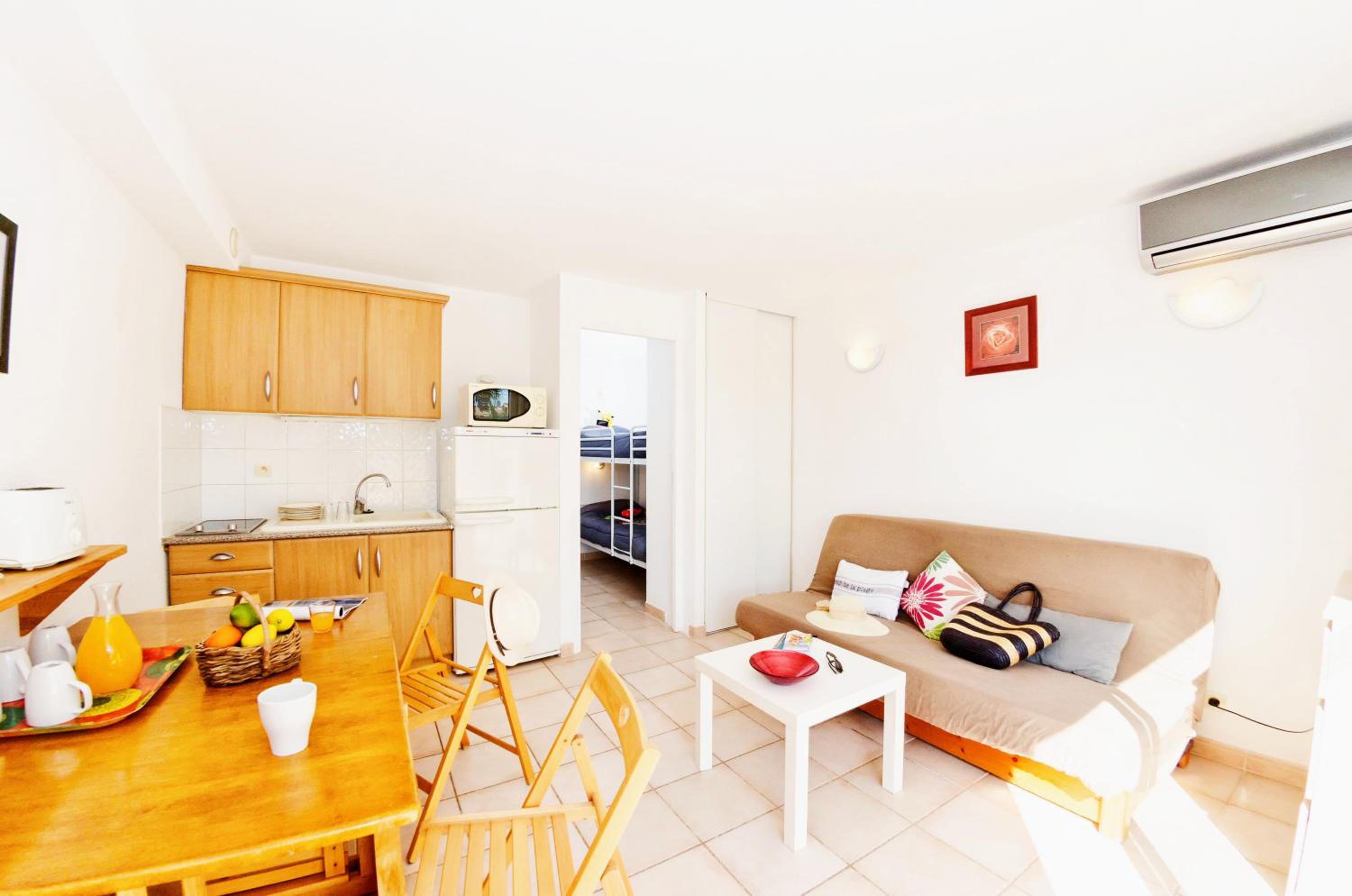 Apartment with Garden View