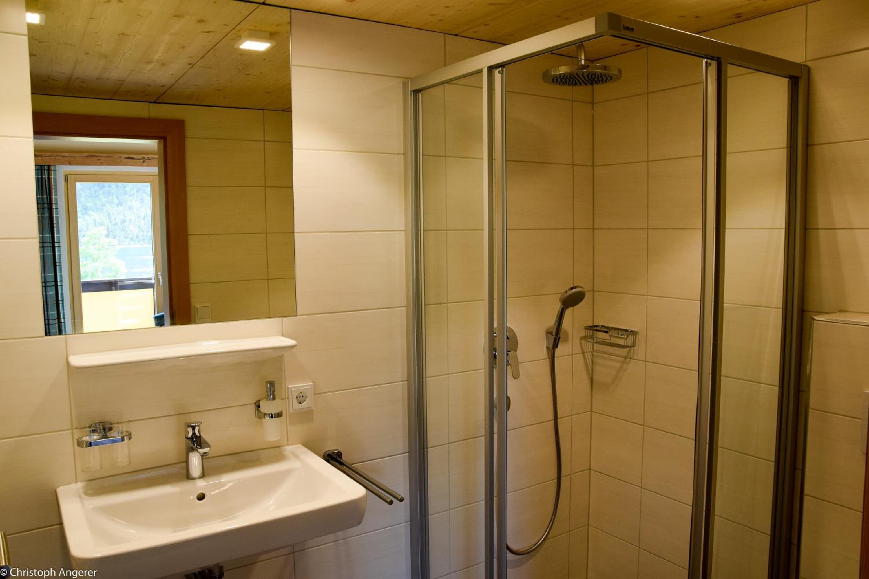 Double Room - Photo 14