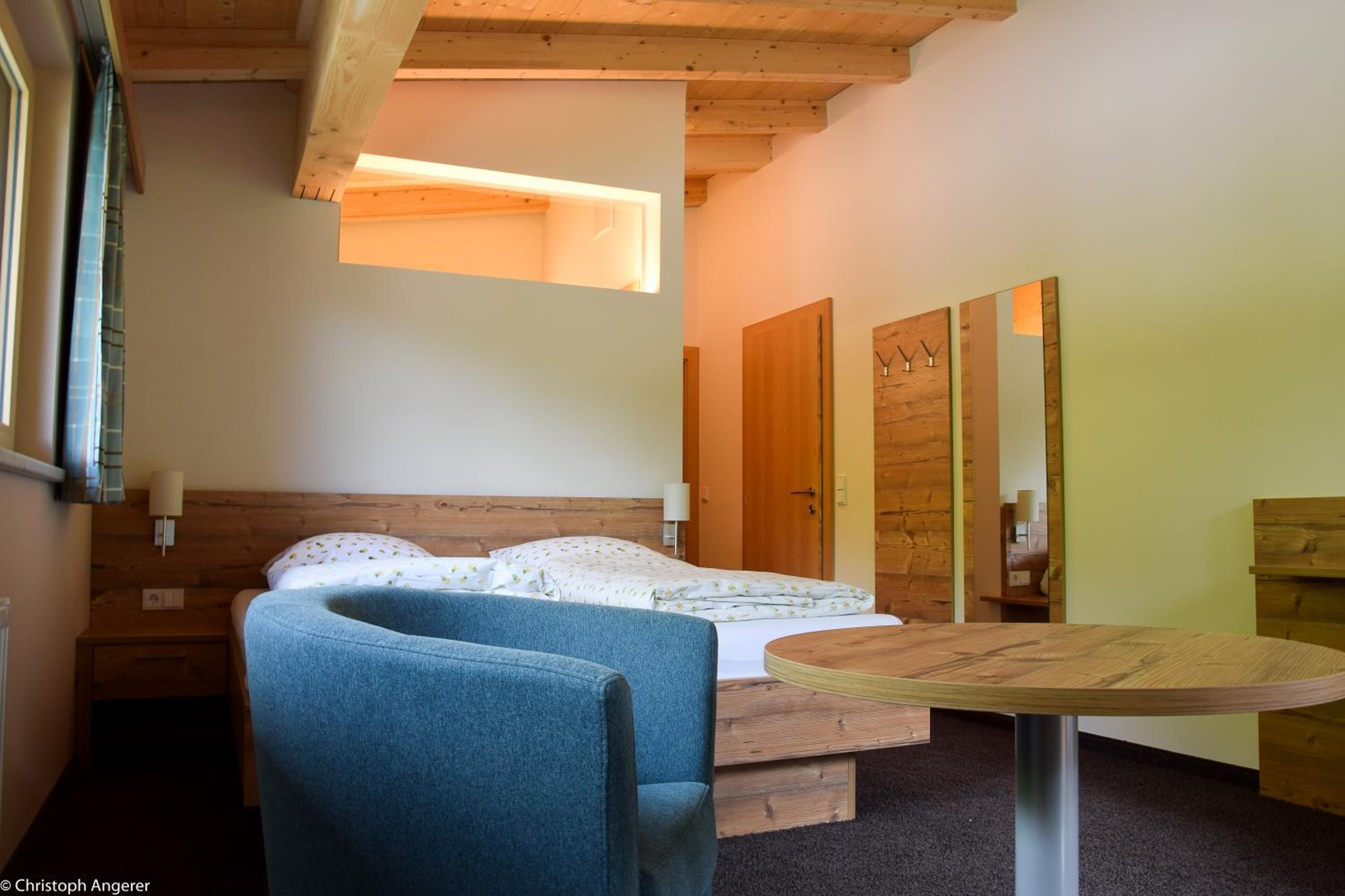 Double Room - Photo 12