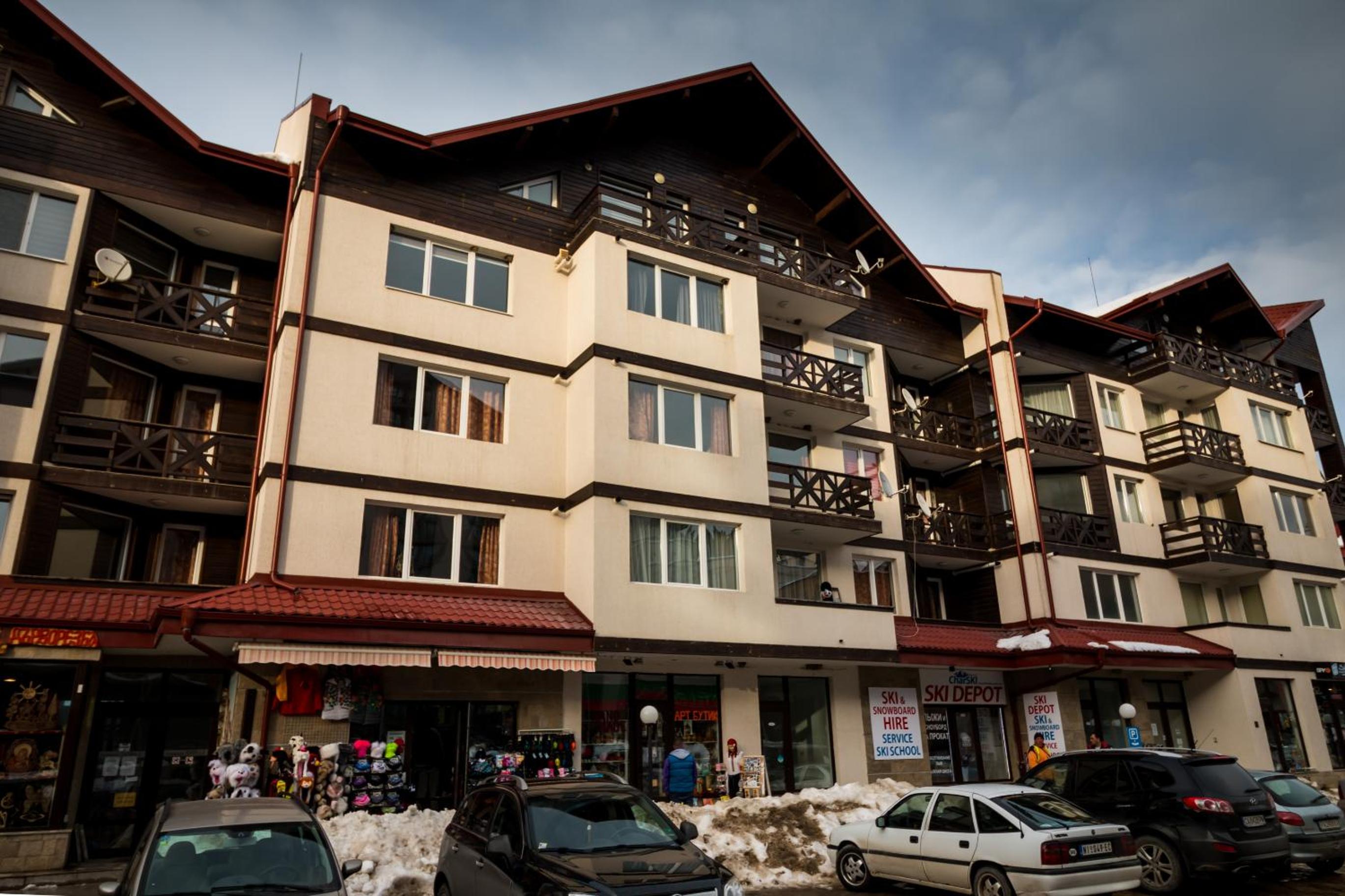 Apartment with Balcony