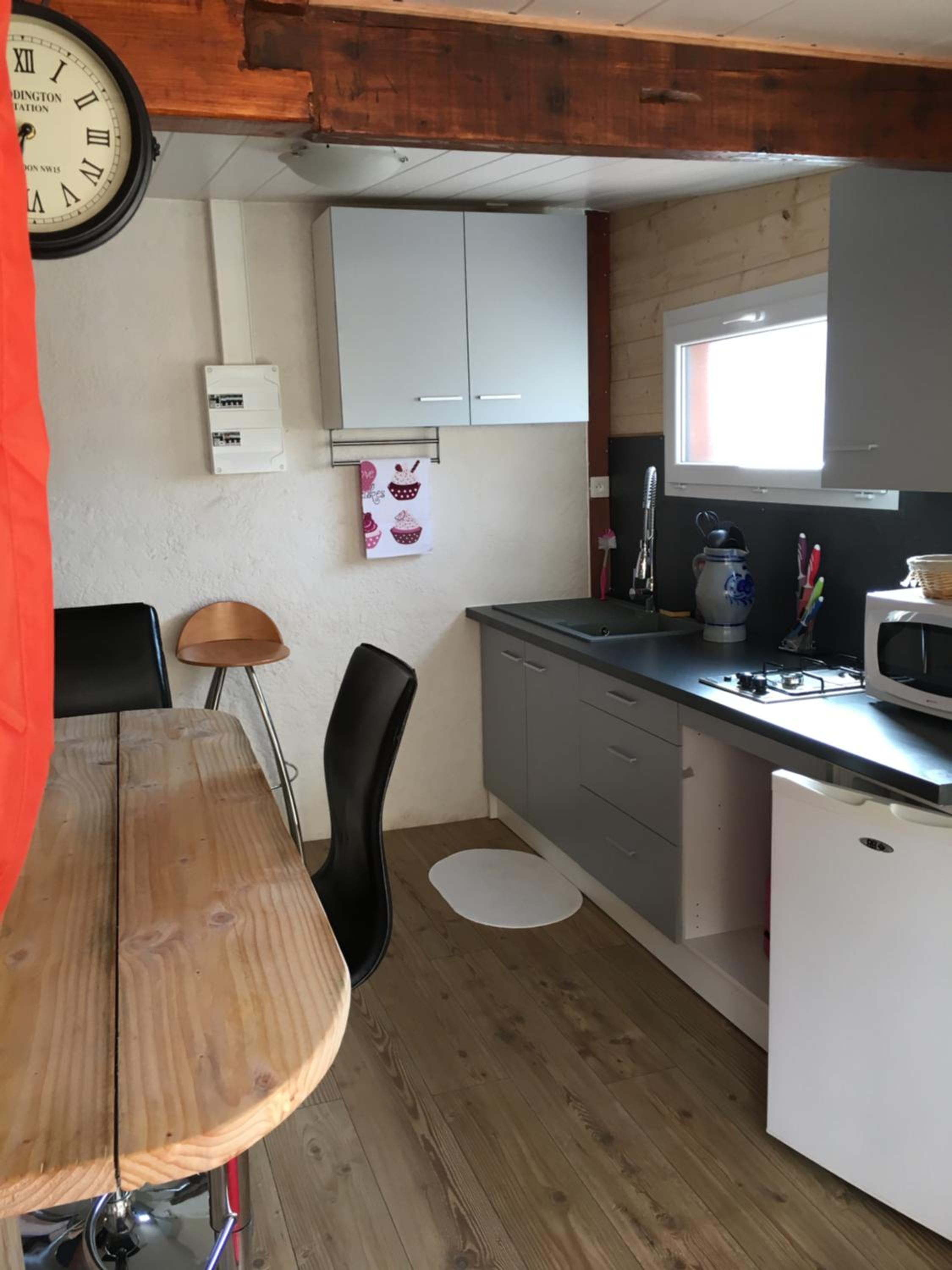 Studio Apartment