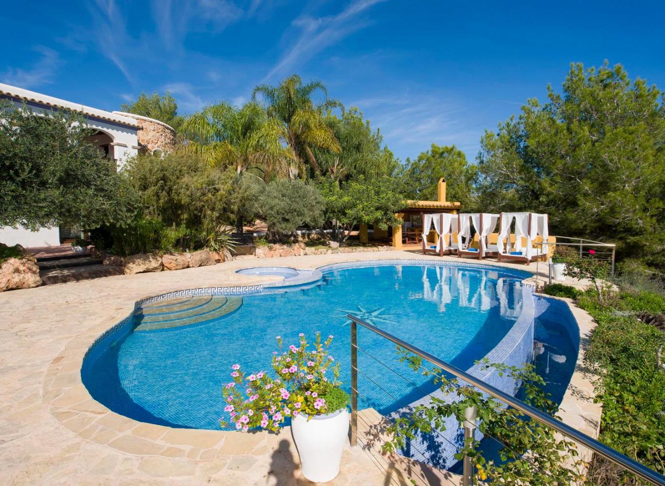 Villa with Private Pool photo 1