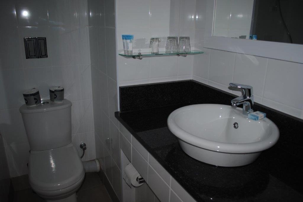 Apartment with Balcony photo 2