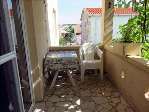 Apartment with Garden View