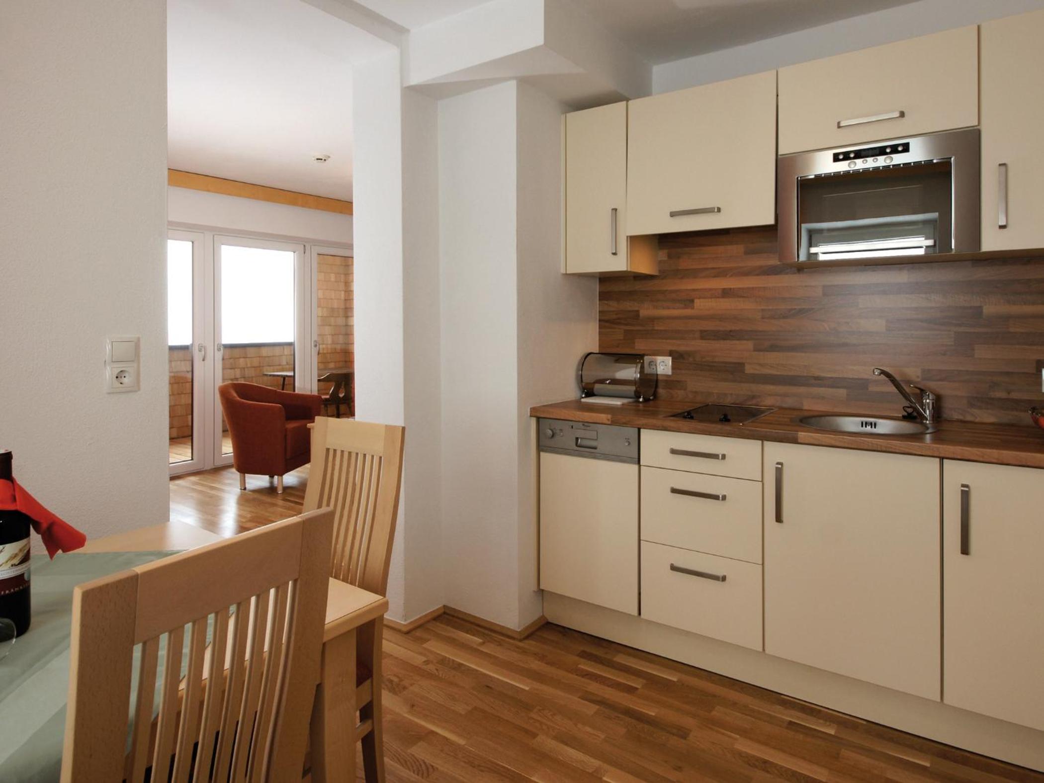 Apartment photo 2