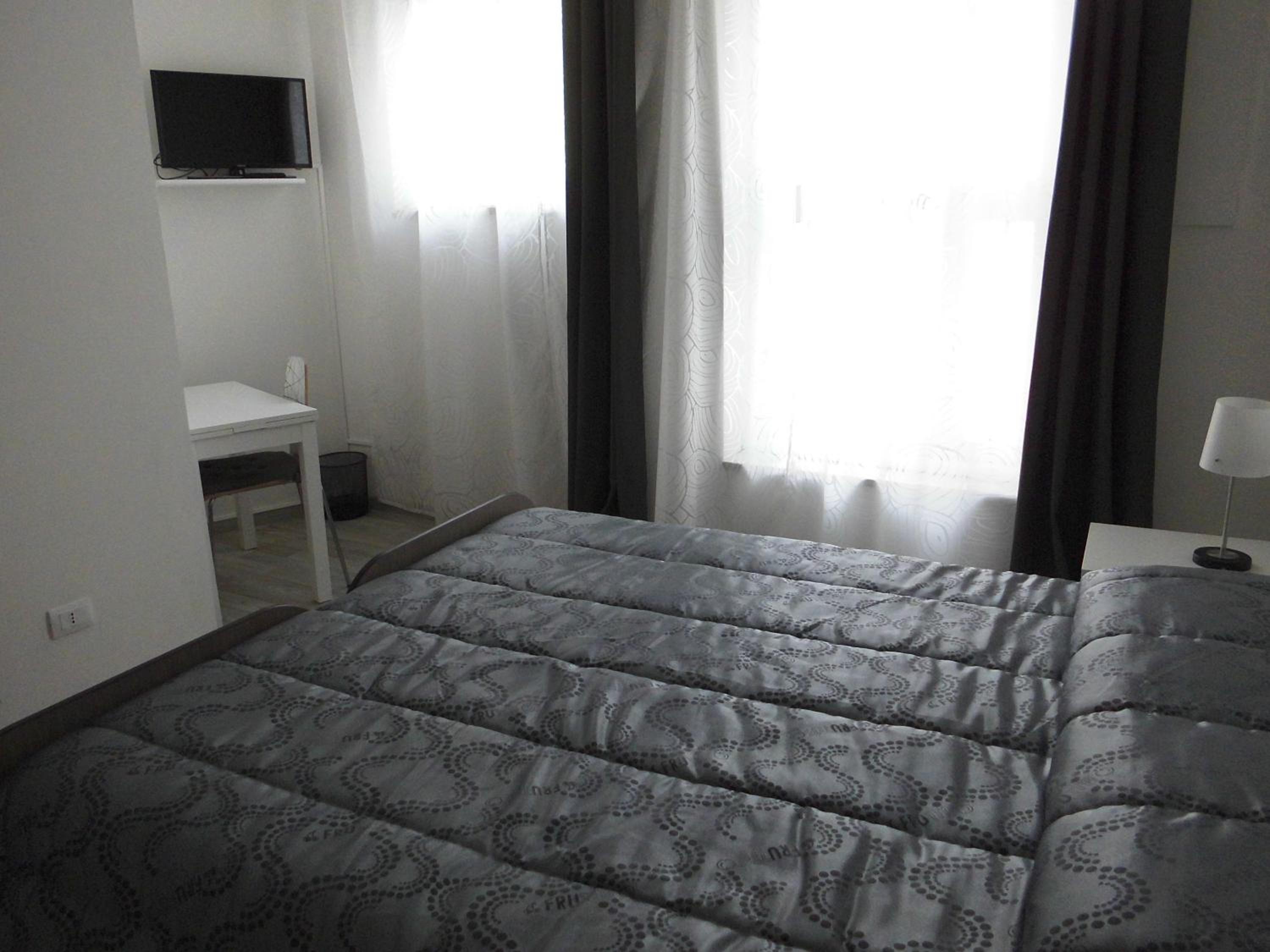 Large Double or Twin Room