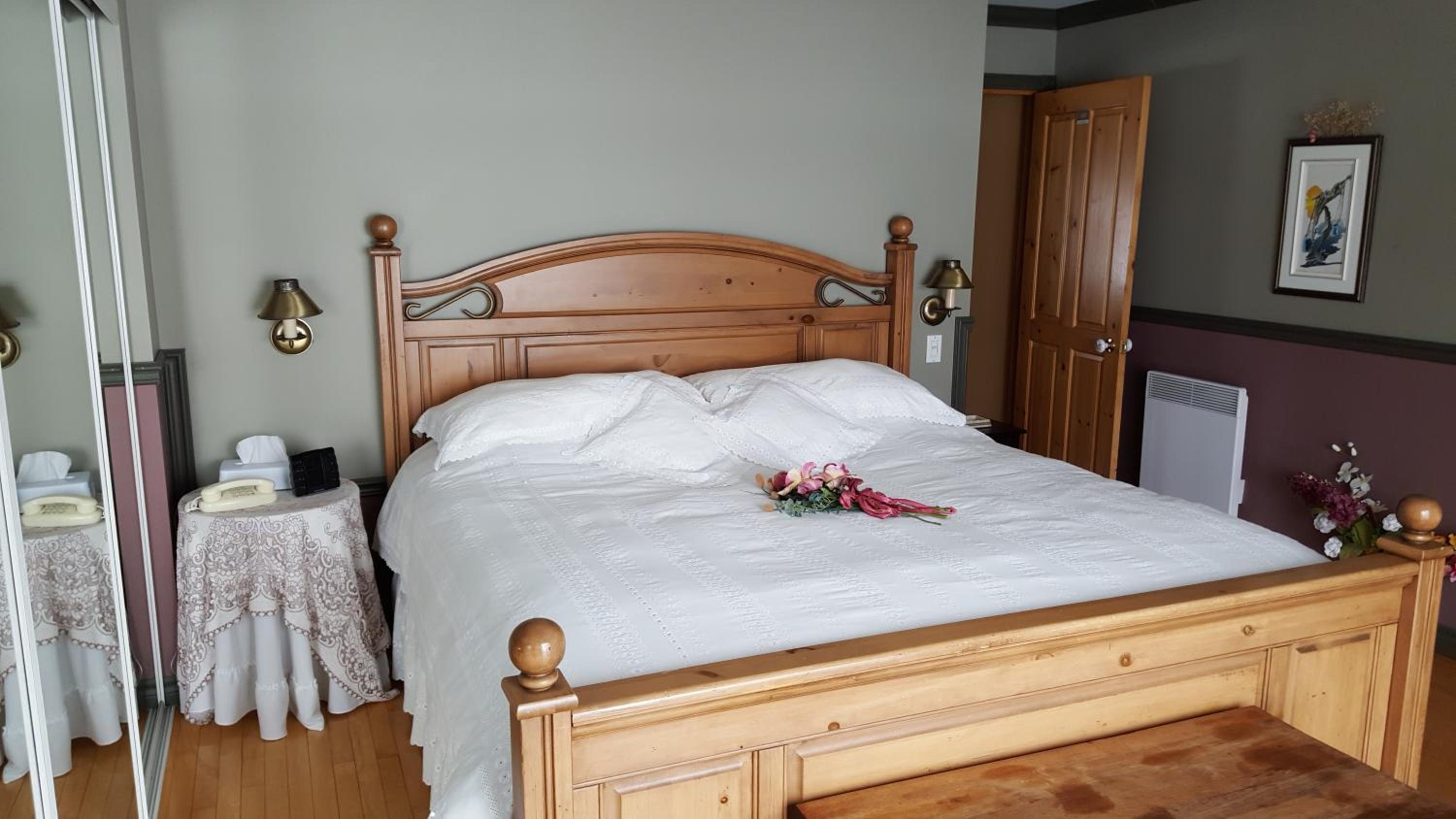 King Room with Lake View photo 3