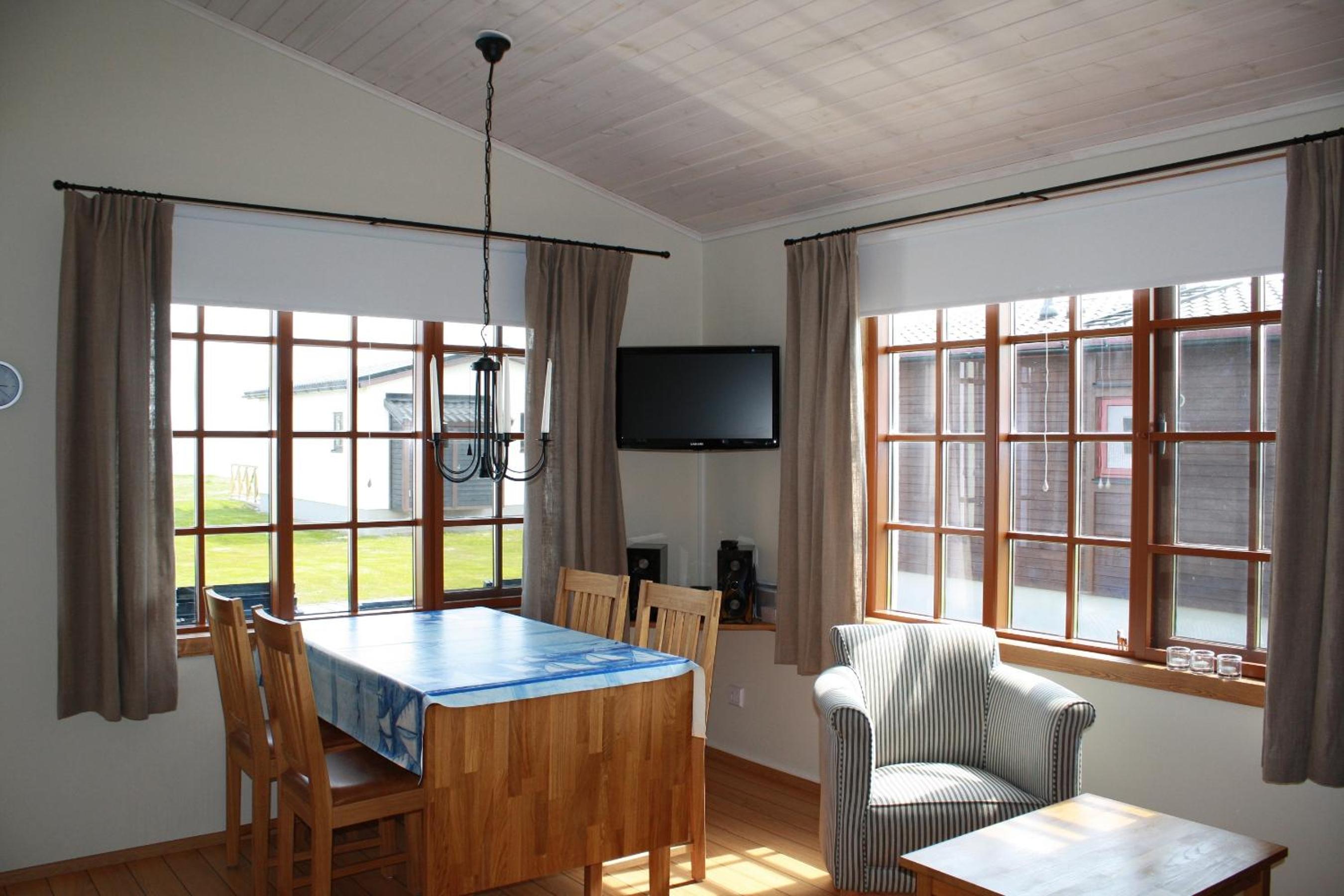 Two-Bedroom Cottage with Ocean View photo 3