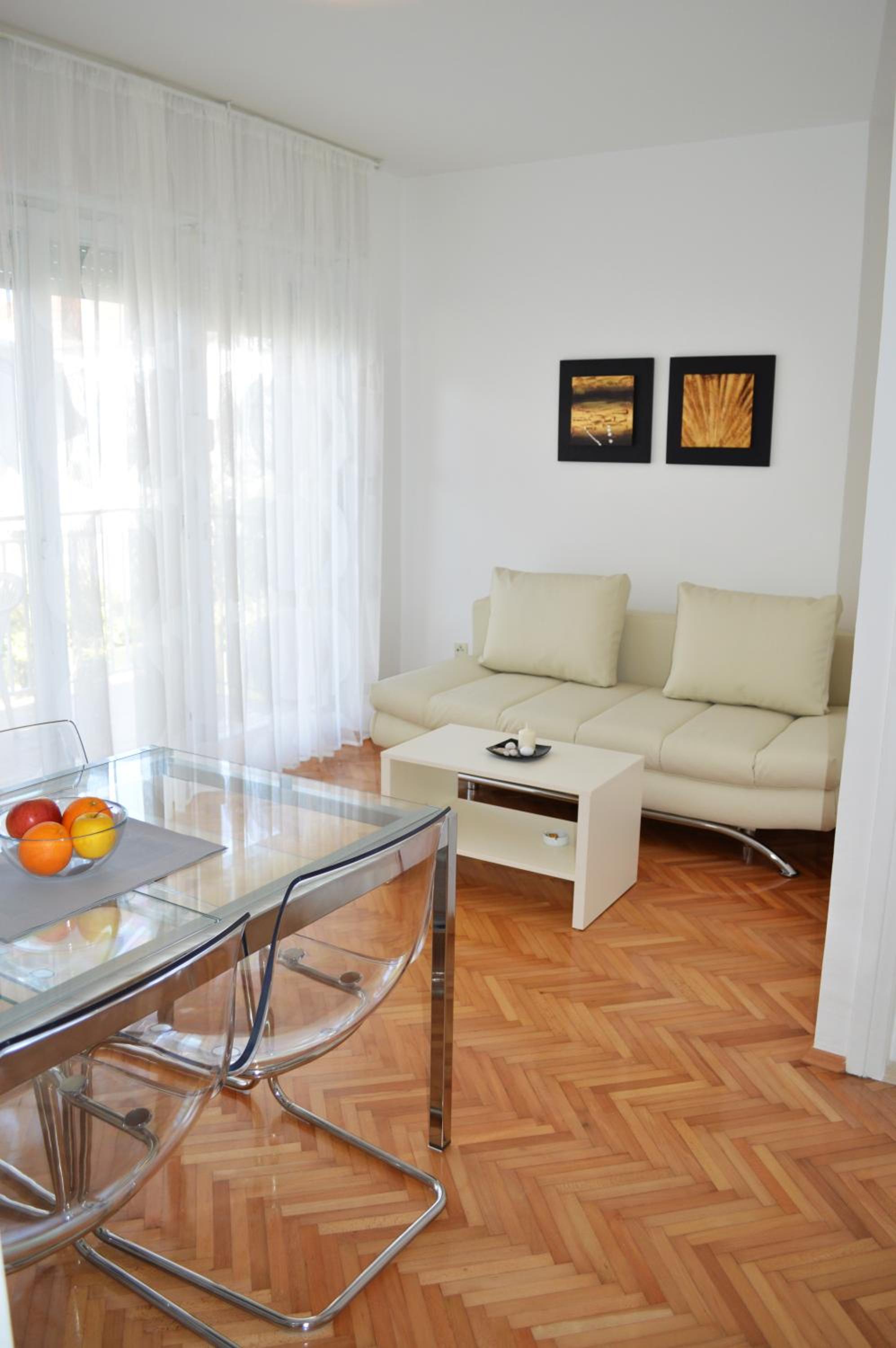 One-Bedroom Apartment with Balcony