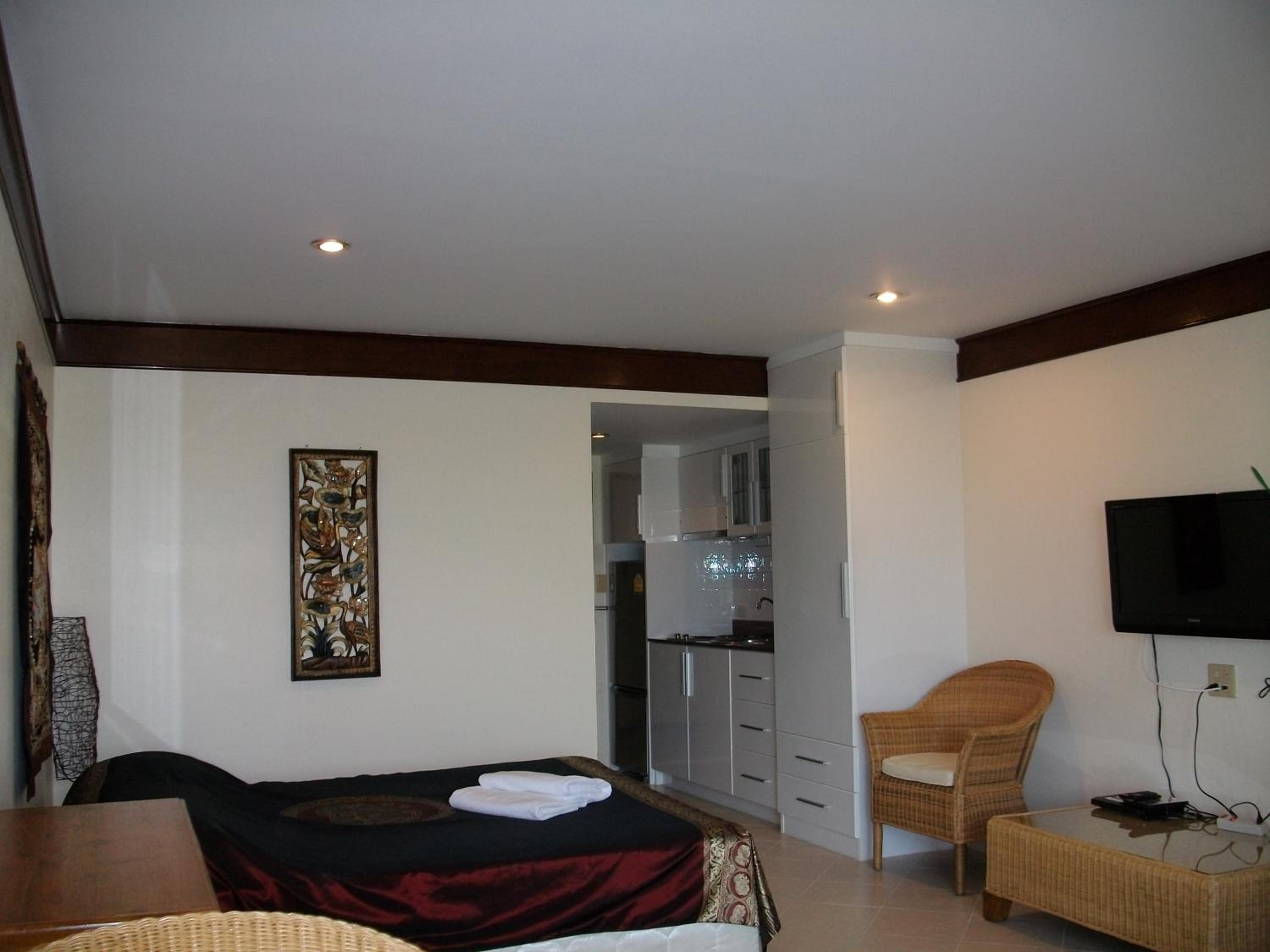 Deluxe Double Room with Kitchen photo 2