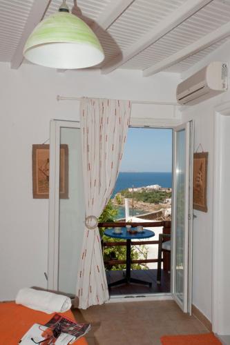 Double Room with Garden and Sea View