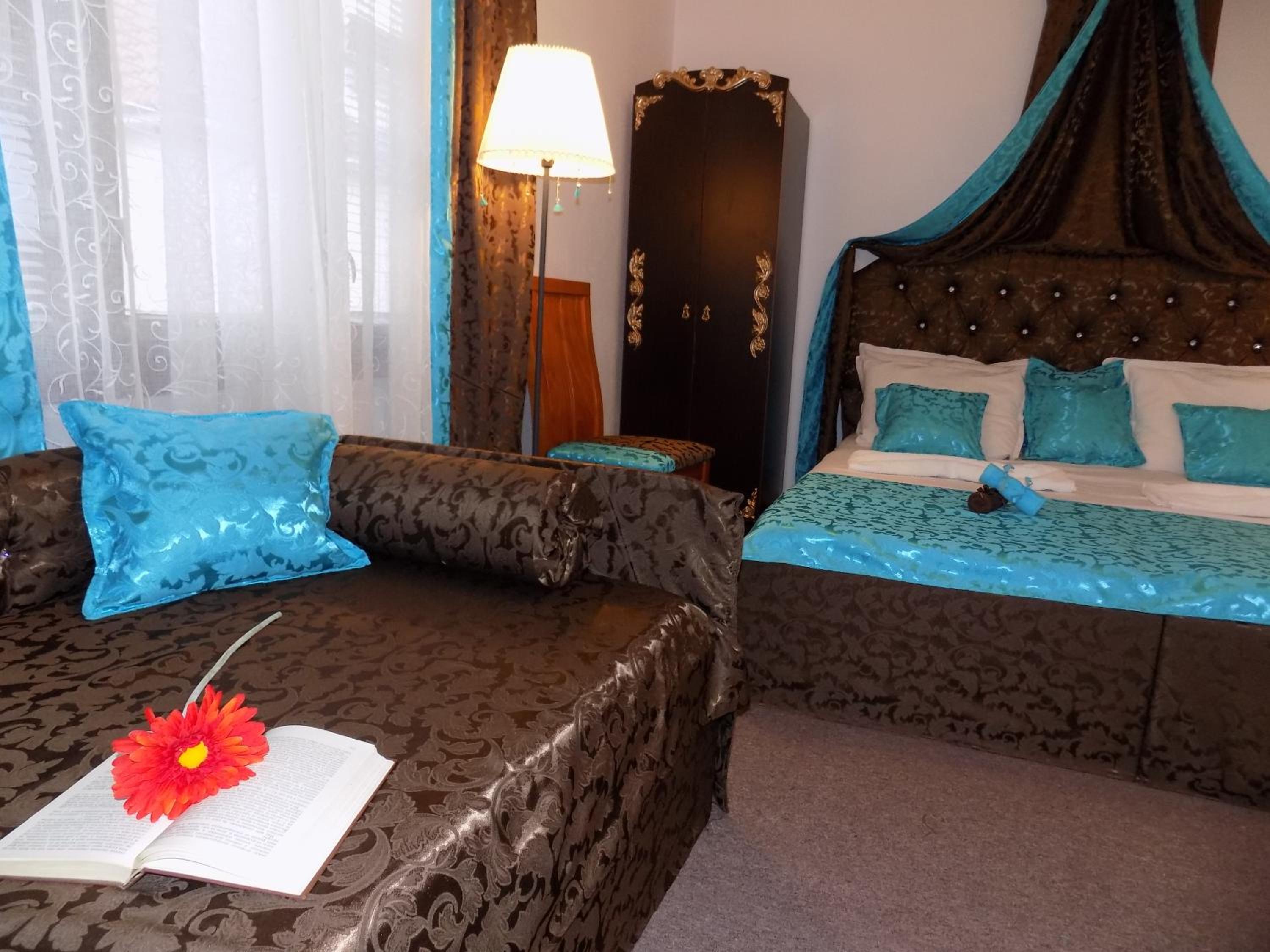 Two-Bedroom Apartment with Terrace photo 2