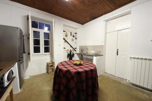 Five-Bedroom House photo 3