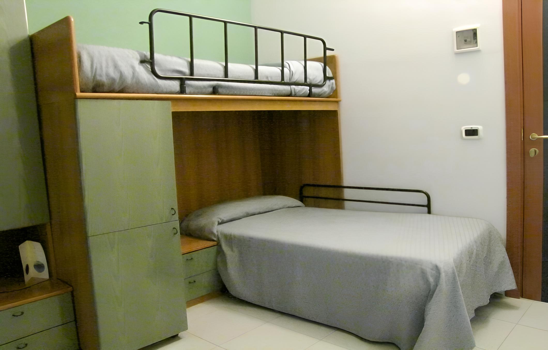 Family Room (2 Adults + 2 Children)