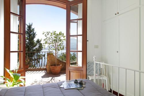 Deluxe Double Room with Sea View photo 2