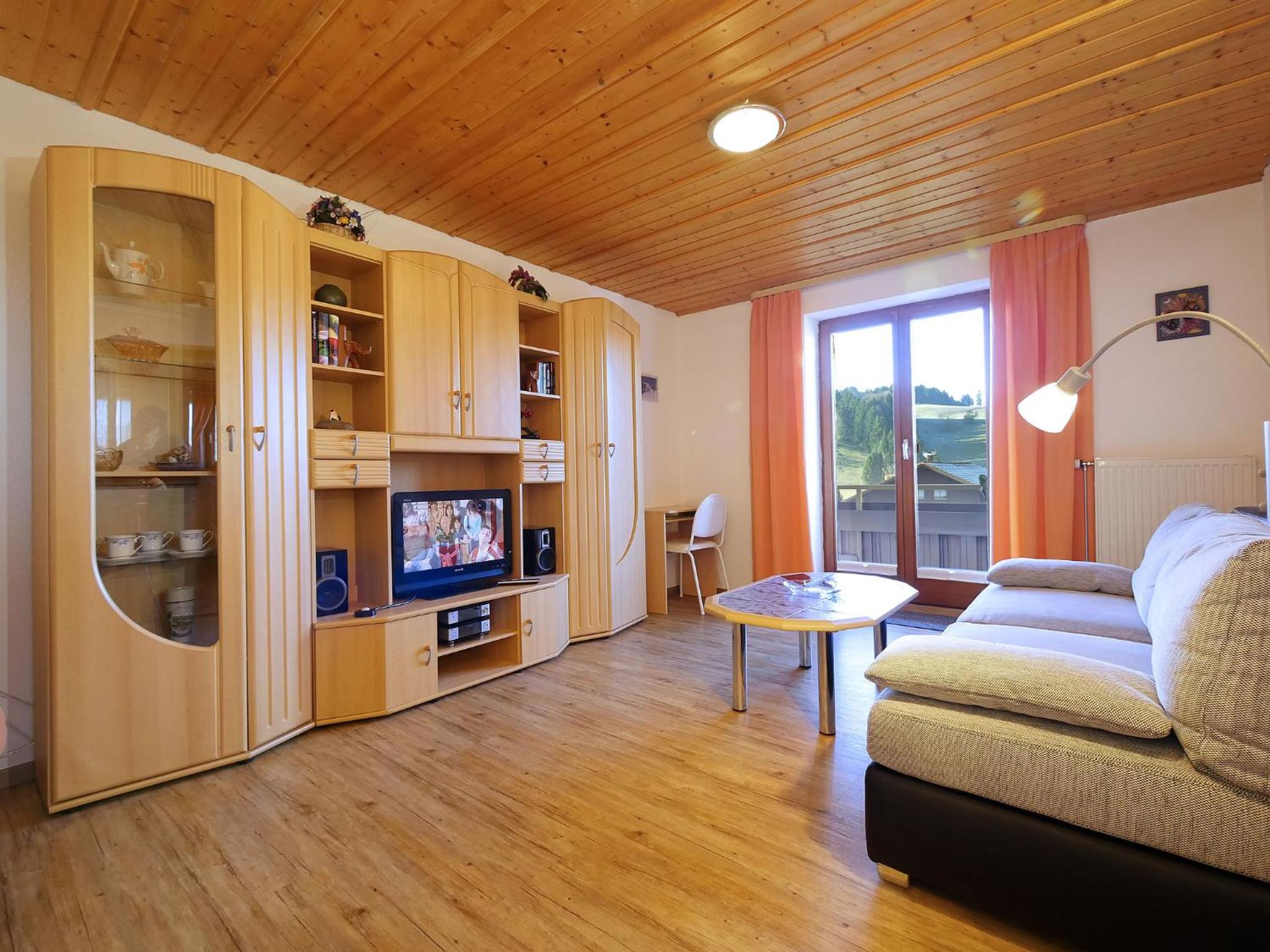 Apartment photo 2